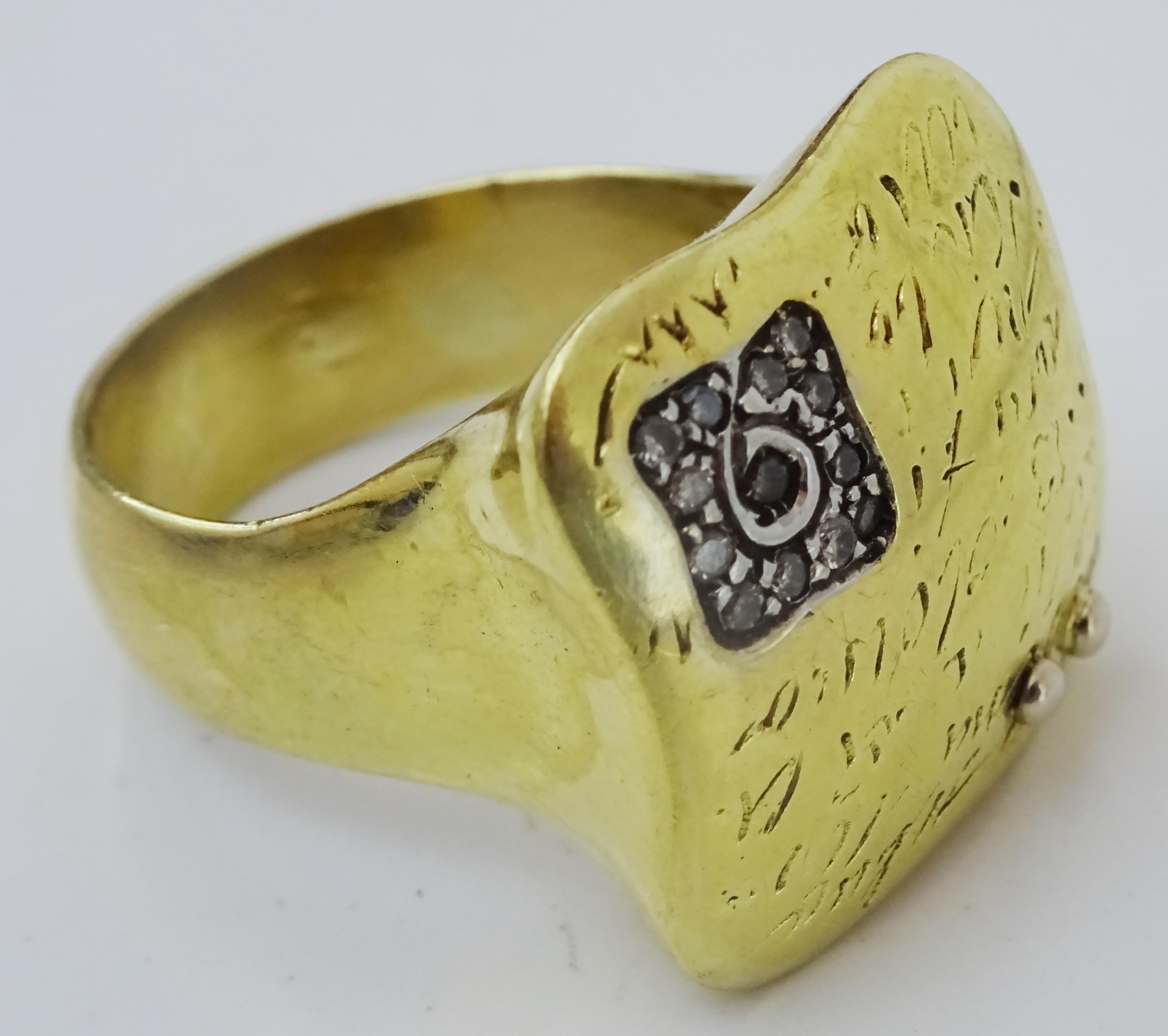 Contemporary La Nouvelle Bague 18 Karat Gold Fiori Ring with Diamonds For Sale