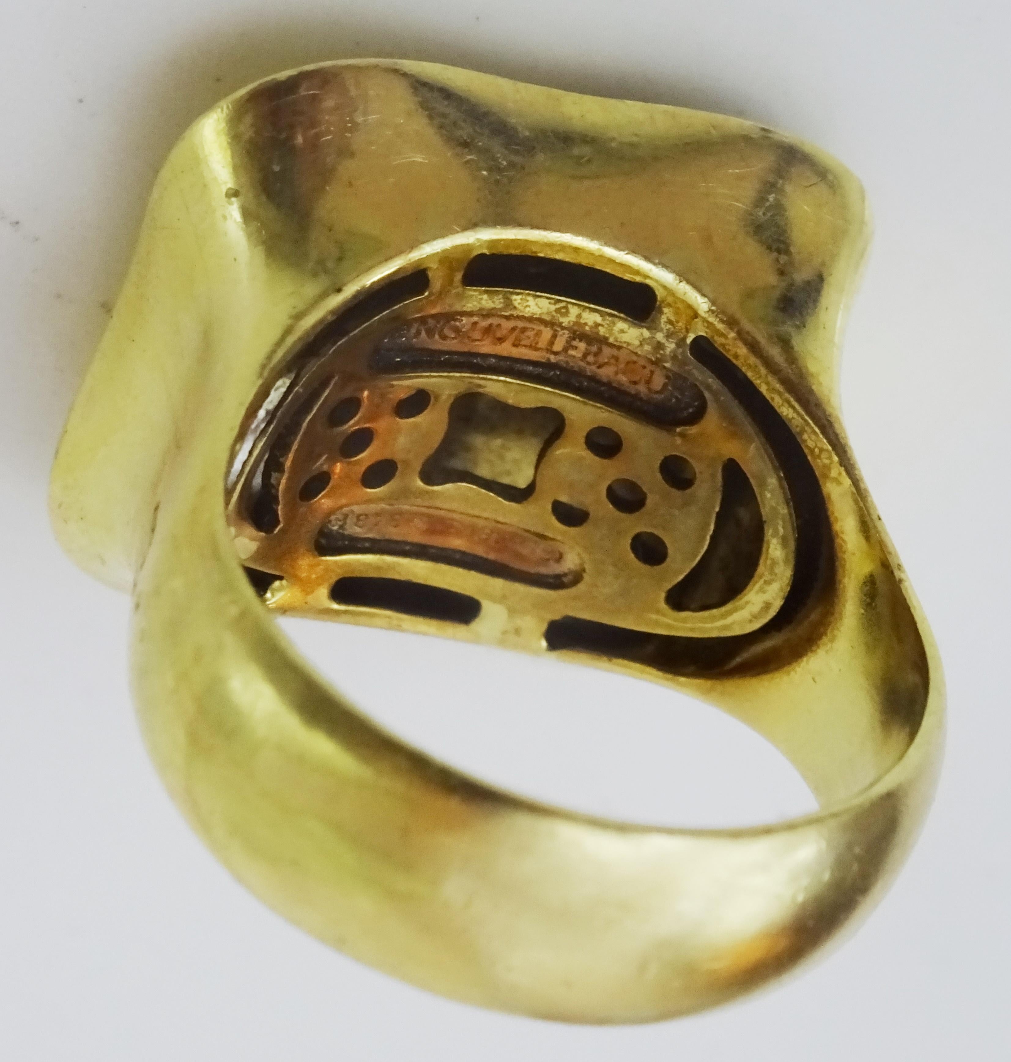 Women's or Men's La Nouvelle Bague 18 Karat Gold Fiori Ring with Diamonds For Sale
