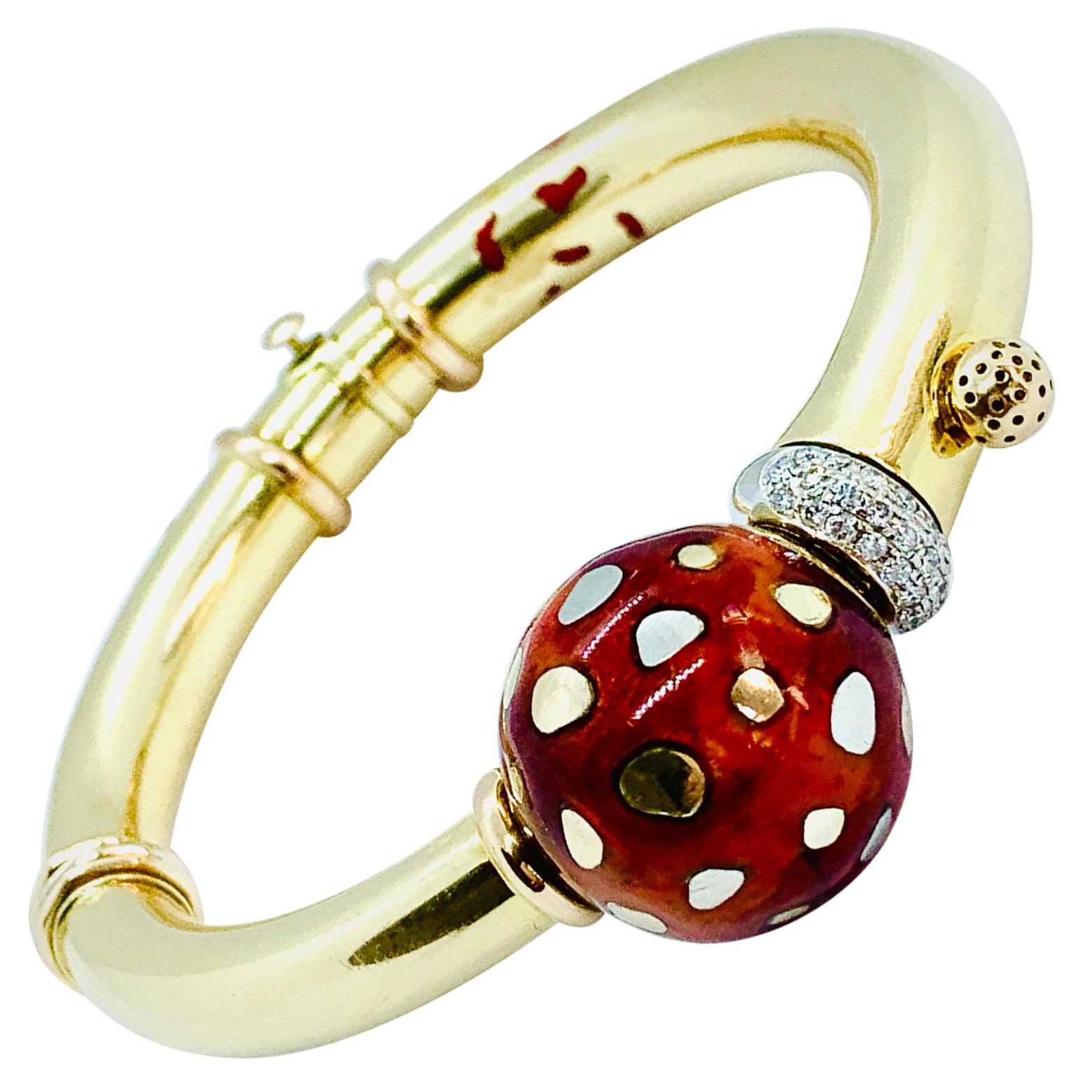 La Nouvelle Bague 18 Karat Yellow Gold, Diamond and Enamel Bangle Bracelet