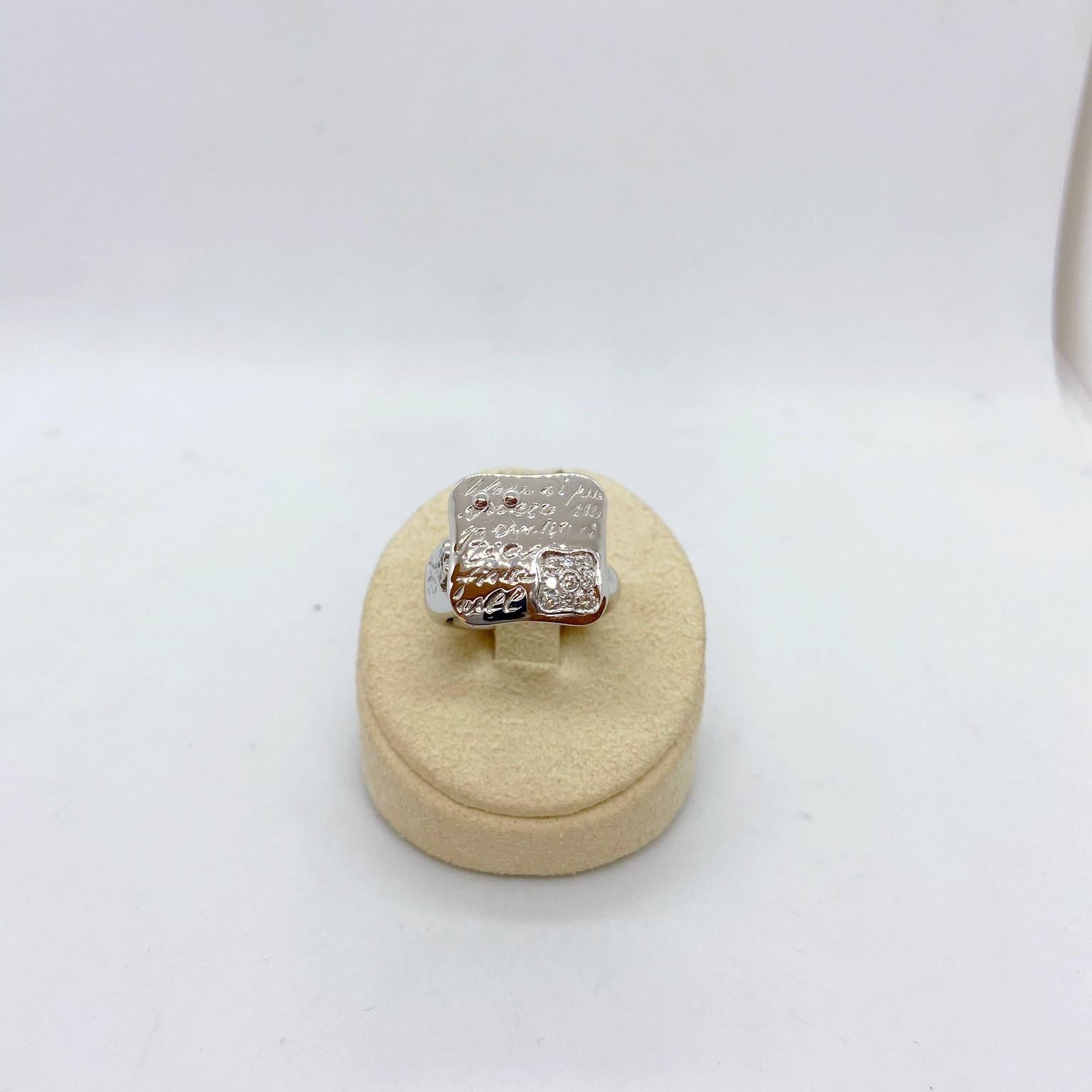 Women's or Men's La Nouvelle Bague 18 Karat White Gold Fiori Ring with Diamonds