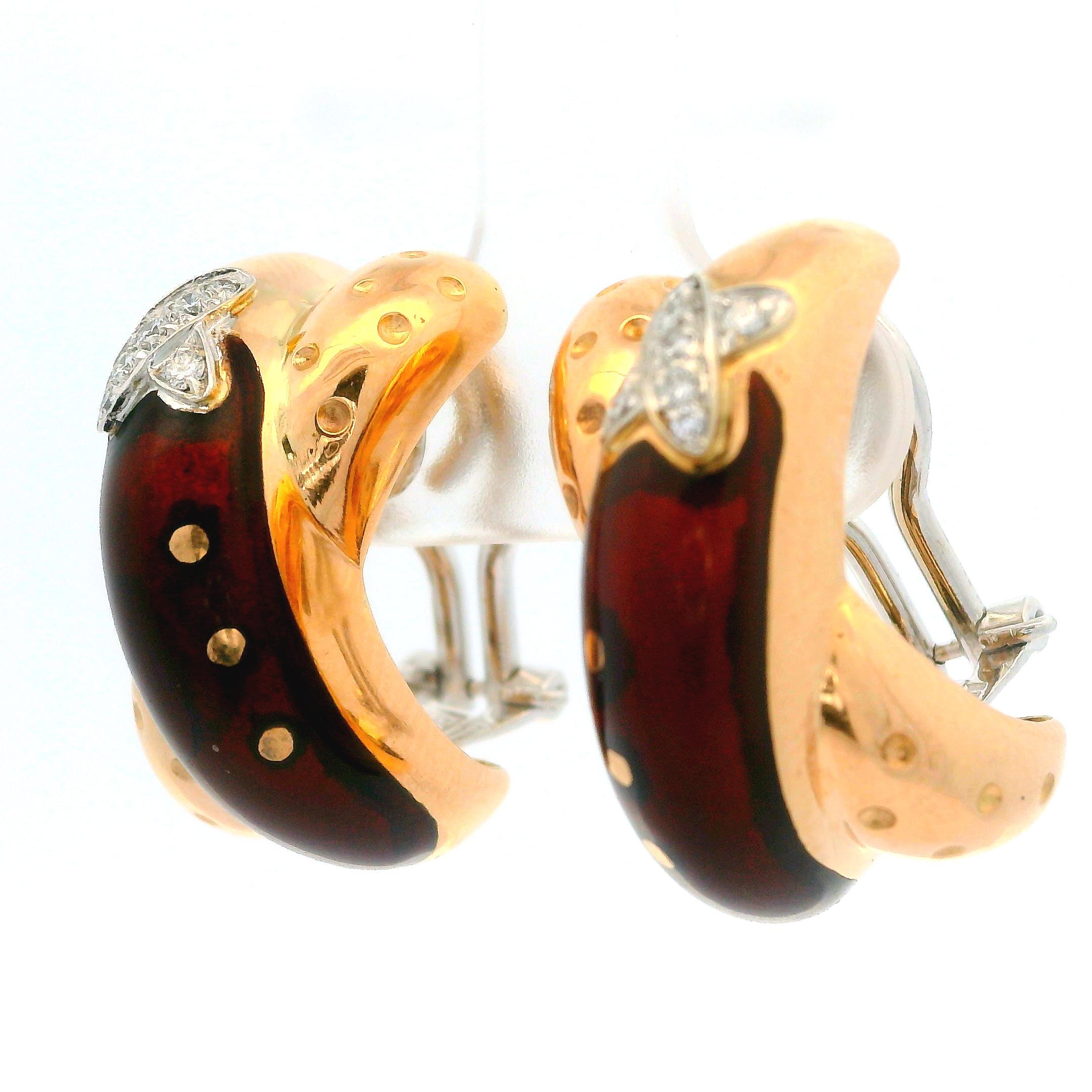 La Nouvelle Bague Pendientes con clip de oro de 18 quilates, diamantes y esmalte rojo, diseño X Corte redondo en venta