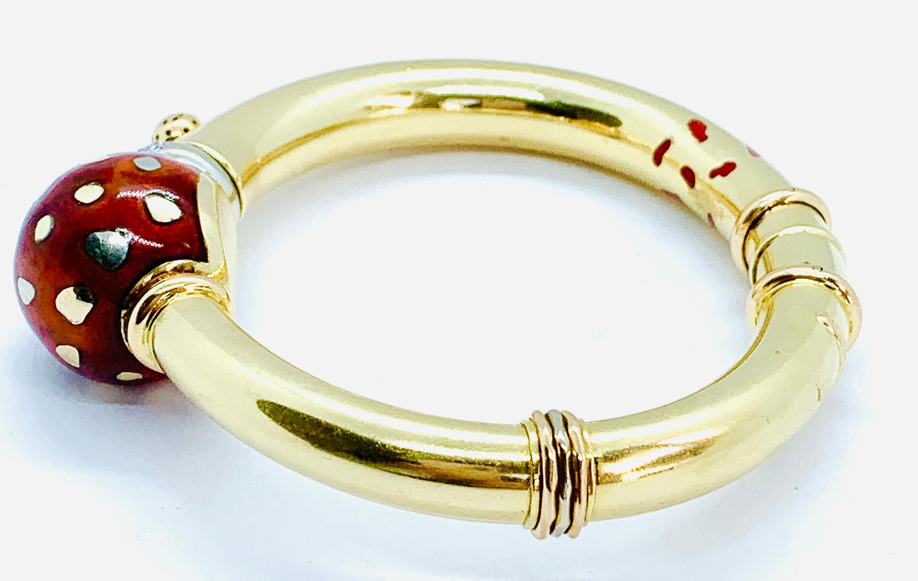 La Nouvelle Bague 18 Karat Yellow Gold, Diamond and Enamel Bangle Bracelet 6