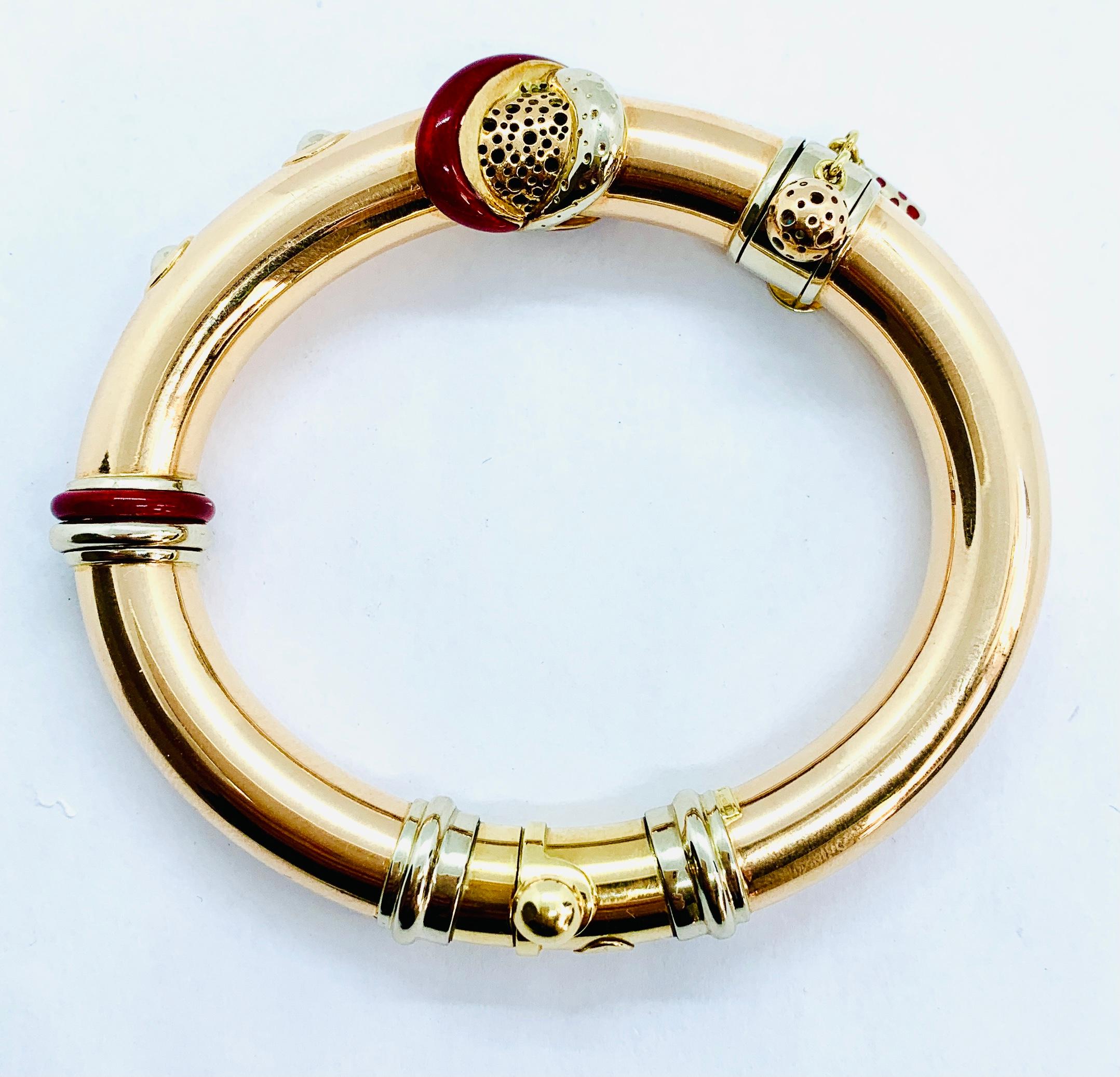 Modern La Nouvelle Bague 18 Karat Yellow Gold and Red Enamel Bangle Bracelet