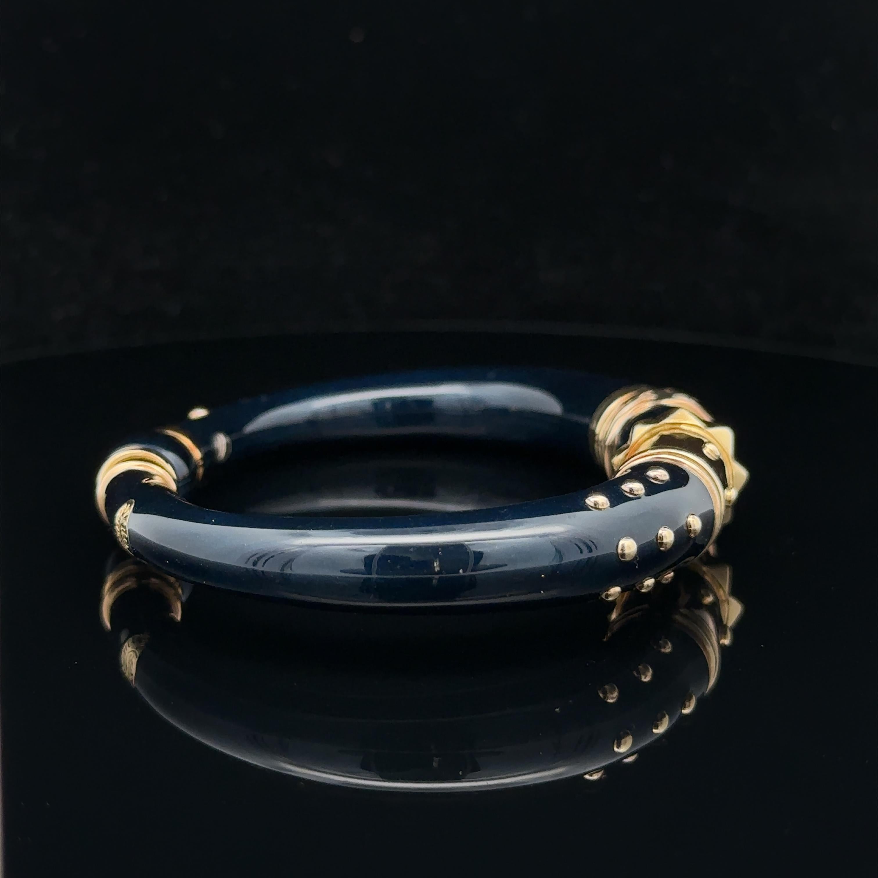La Nouvelle Bague 18k Yellow Gold & Silver Deep Blue Enamel Bangle Bracelet For Sale 4