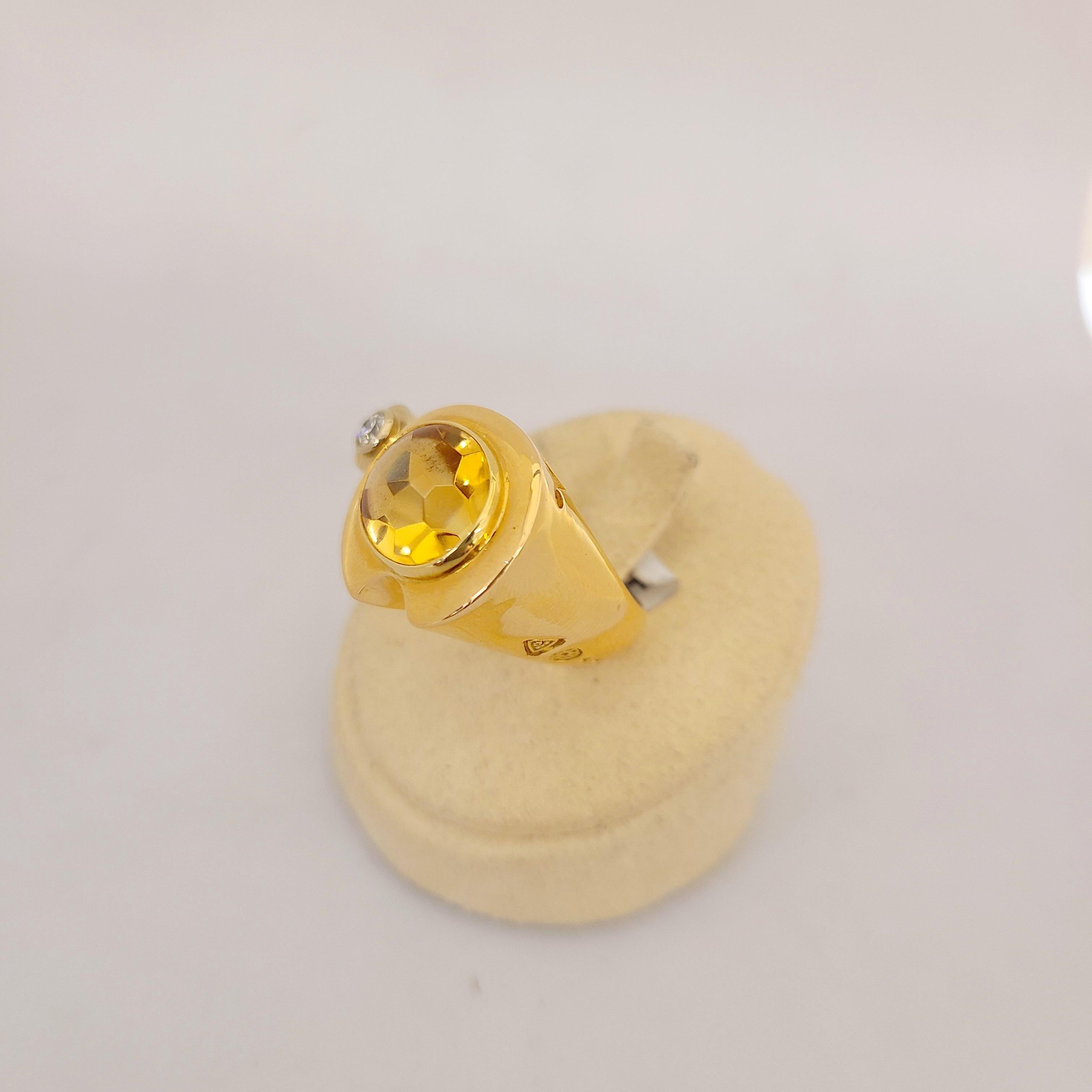 La Nouvelle Bague 18 Karat Gold Ring with Oval Citrine and Diamond Ring 2