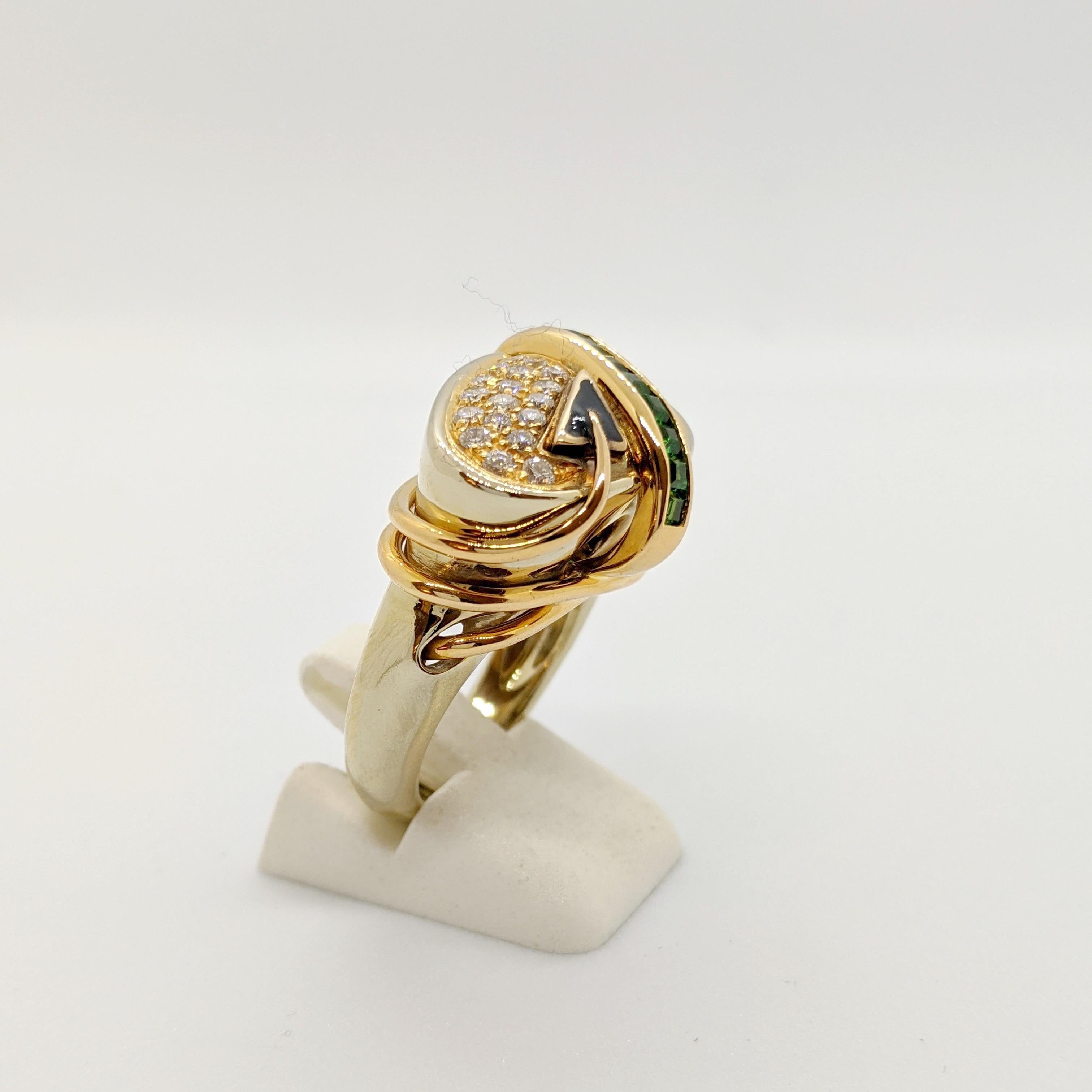 Round Cut La Nouvelle Bague 18 Karat Rose and White Gold Ring, with Diamonds and Tsavorite For Sale