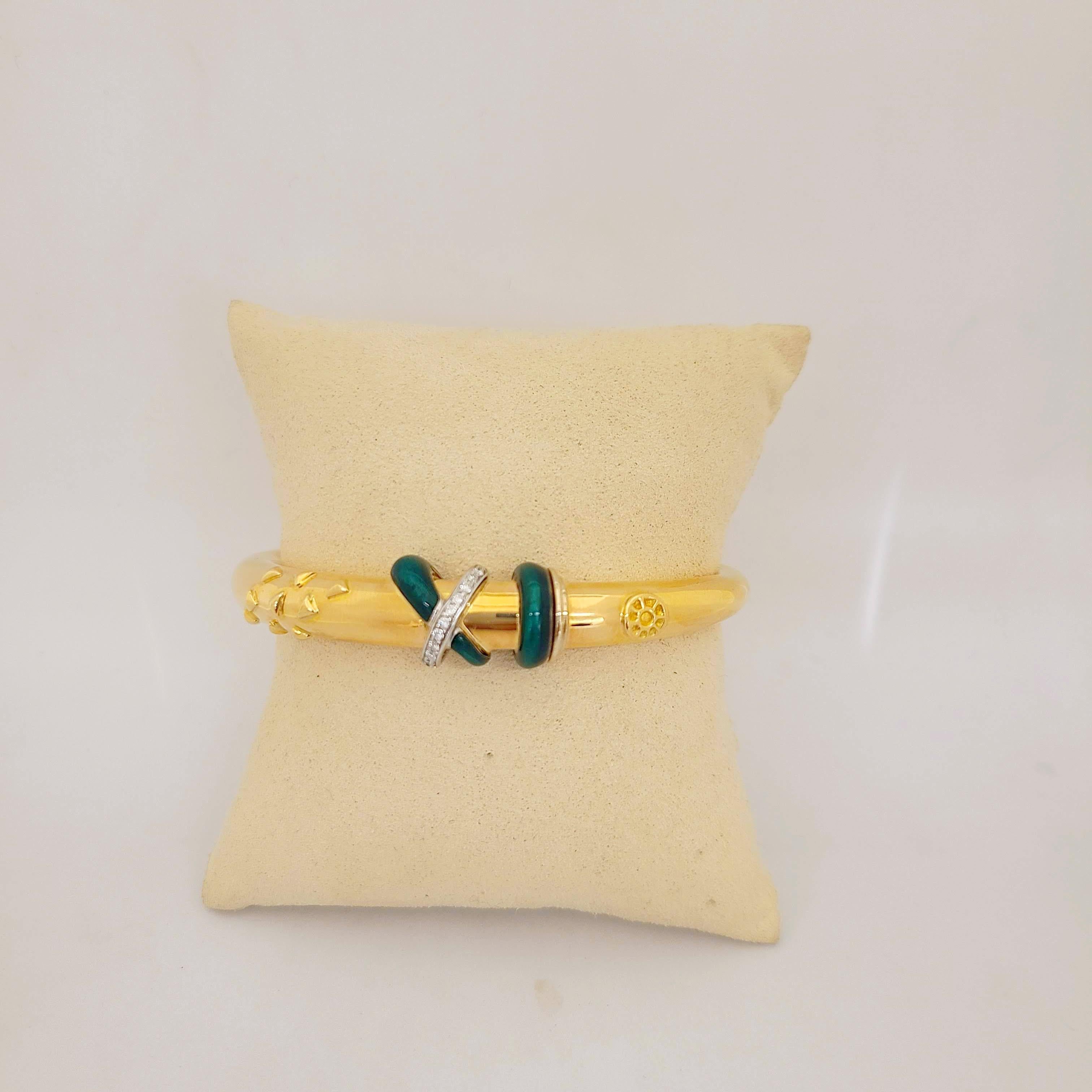 Modern La Nouvelle Bague 18 Karat Gold Bangle Bracelet with Diamonds and Green Enamel For Sale