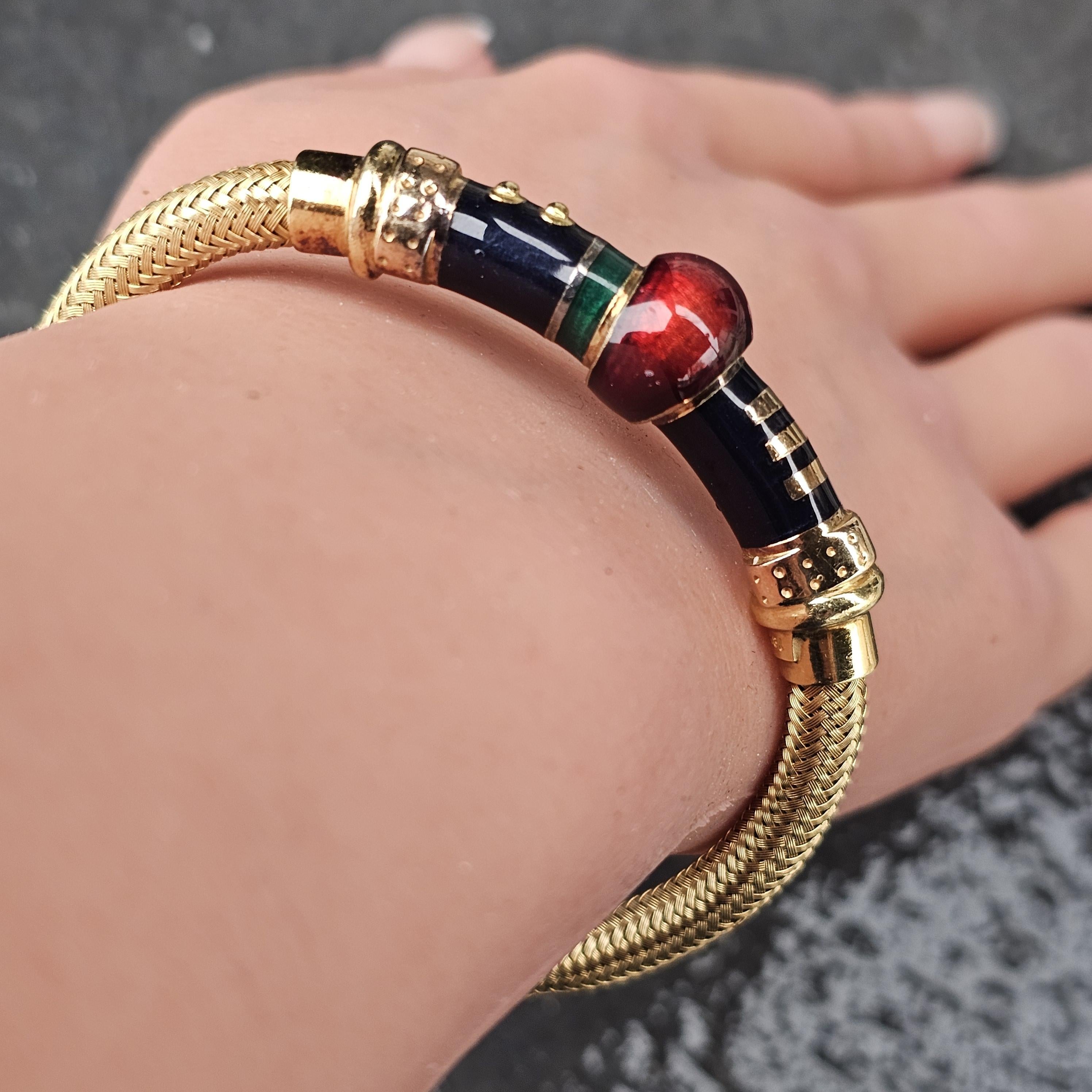 La Nouvelle Bague Armreif 18k Gelbgold 925 Silber Emaille Blau Rot im Zustand „Gut“ im Angebot in Northbrook, IL