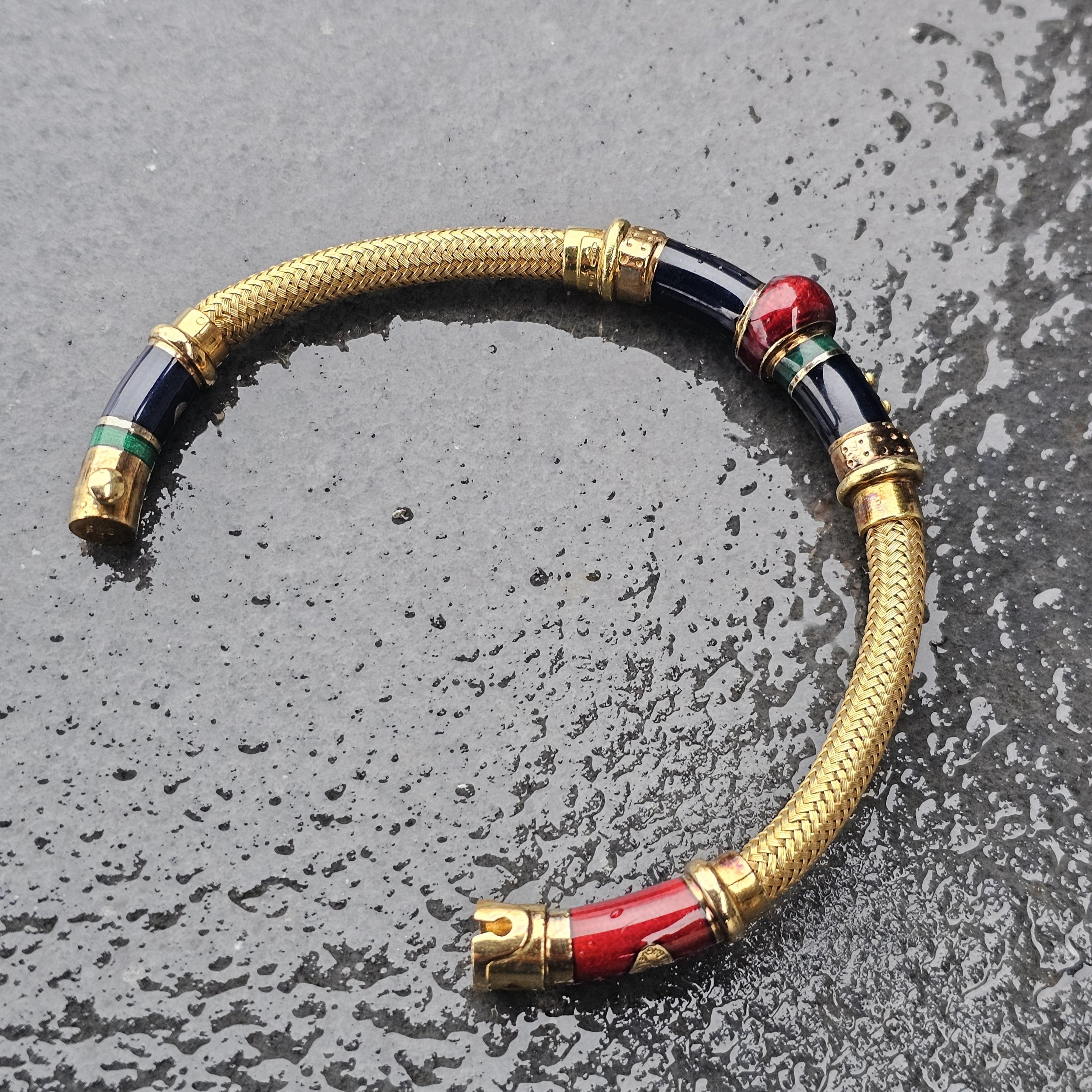 La Nouvelle Bague Armreif 18k Gelbgold 925 Silber Emaille Blau Rot Damen im Angebot