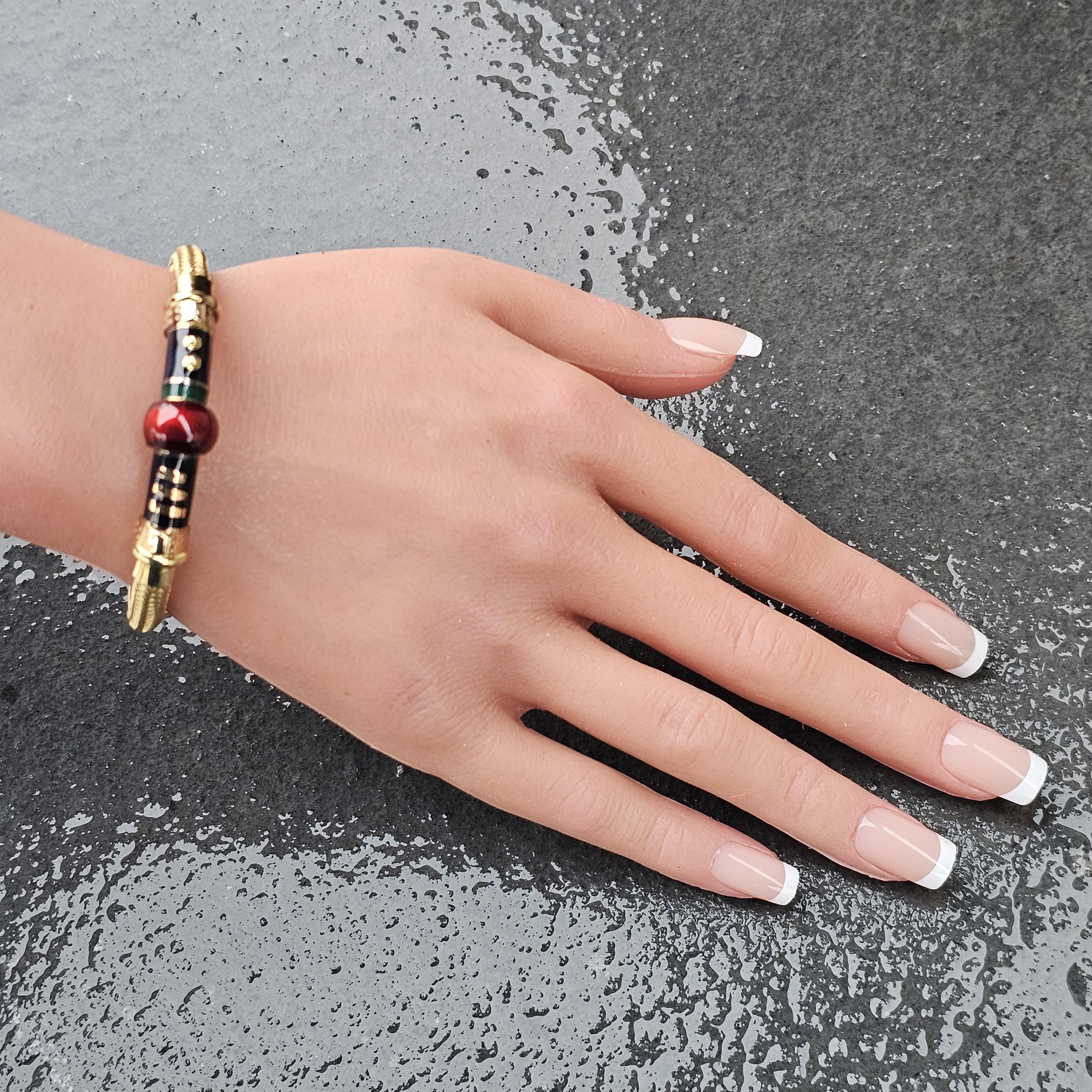 La Nouvelle Bague Armreif 18k Gelbgold 925 Silber Emaille Blau Rot im Angebot 3