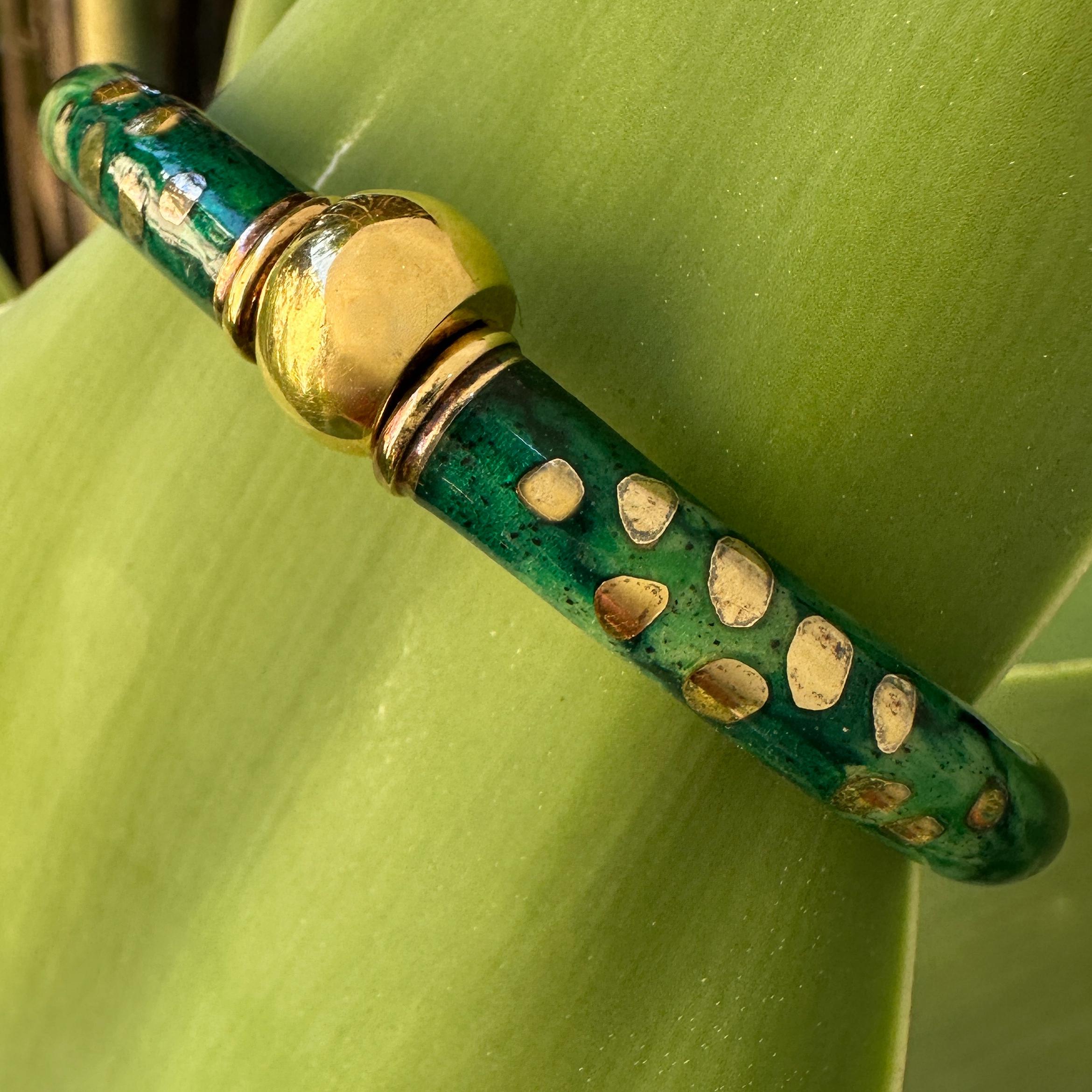 signature enamel hinged bangle