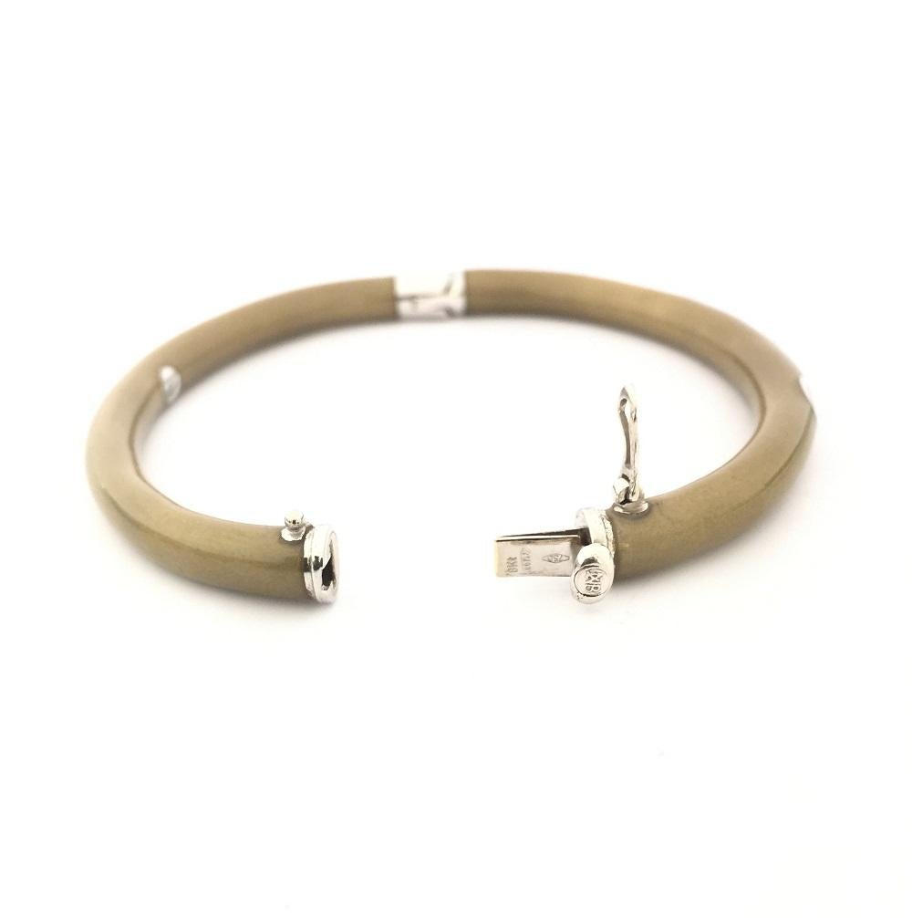 Bracelet jonc pour femmes La Nouvelle Bague en or et argent émaillé B1804GP en vente 2