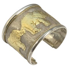 La Nouvelle Bague Pulsera puño elefante grande de oro y plata