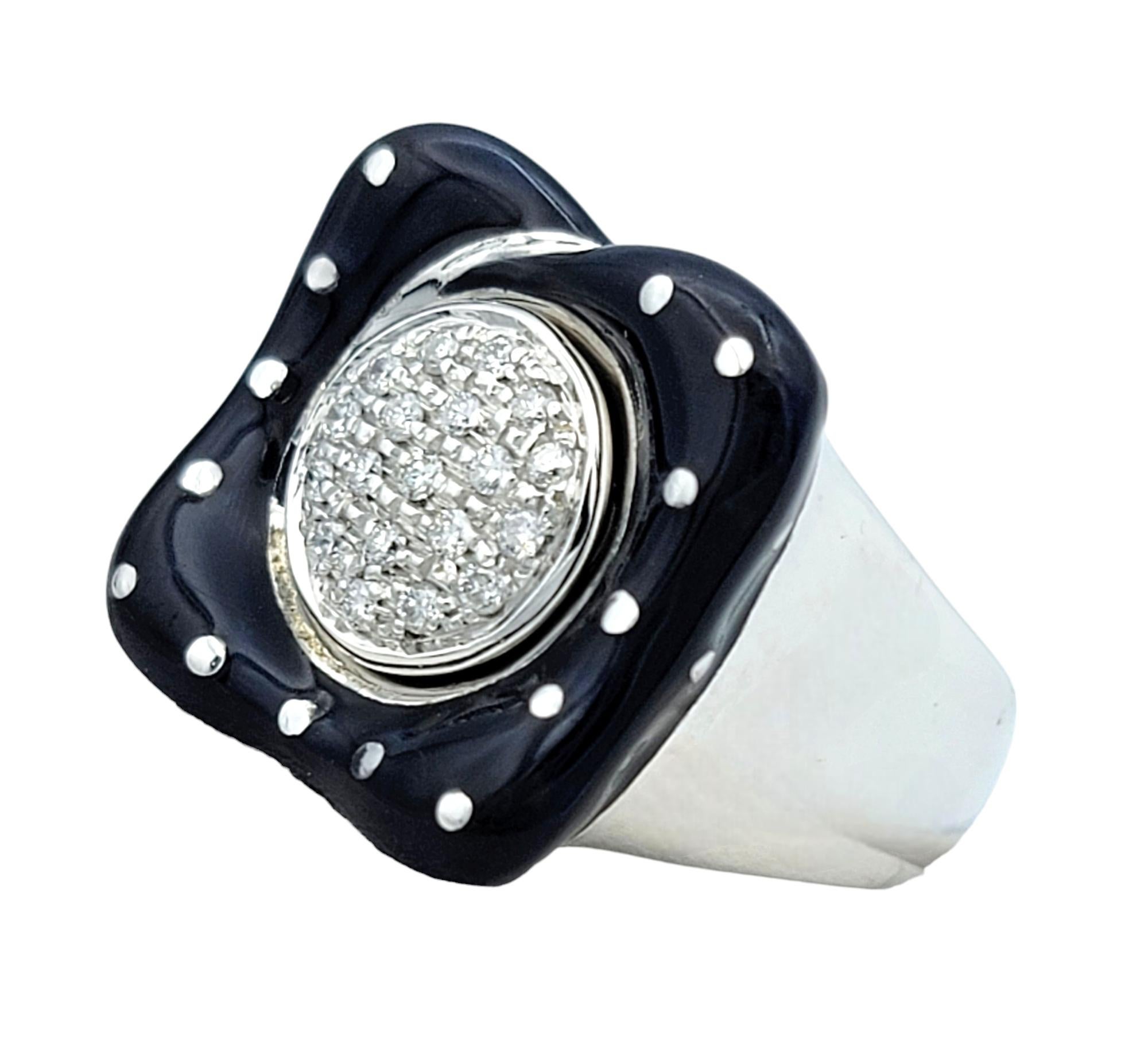 Contemporary La Nouvelle Bague Round Diamond Cluster Square Blue Enamel Ring in 18 Karat Gold For Sale