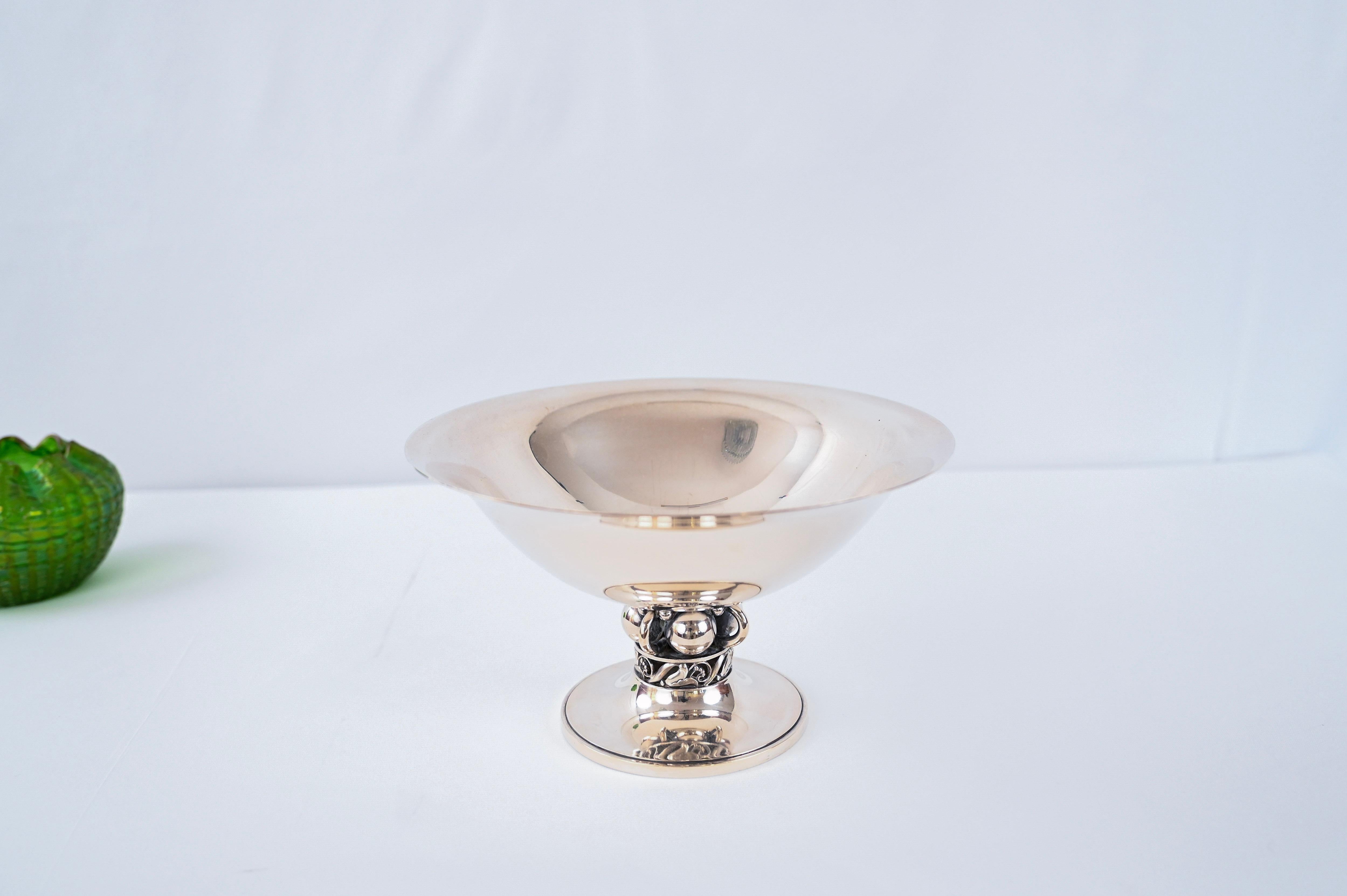 La Paglia Sterling Silver Bowl by International Silver For Sale 1
