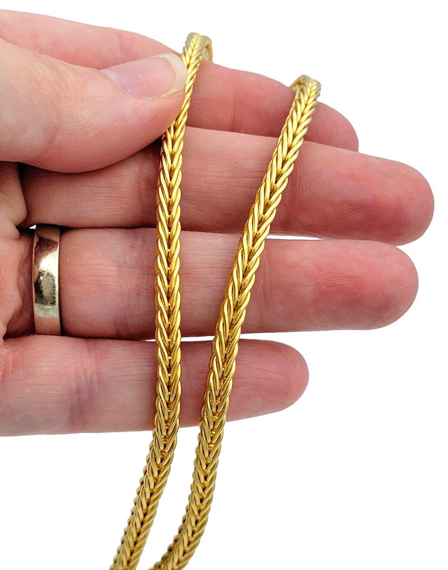 La Pepita Gewebtes Kettenarmband mit Diamant-Kastenverschluss aus 18 Karat gebürstetem Gold im Angebot 3