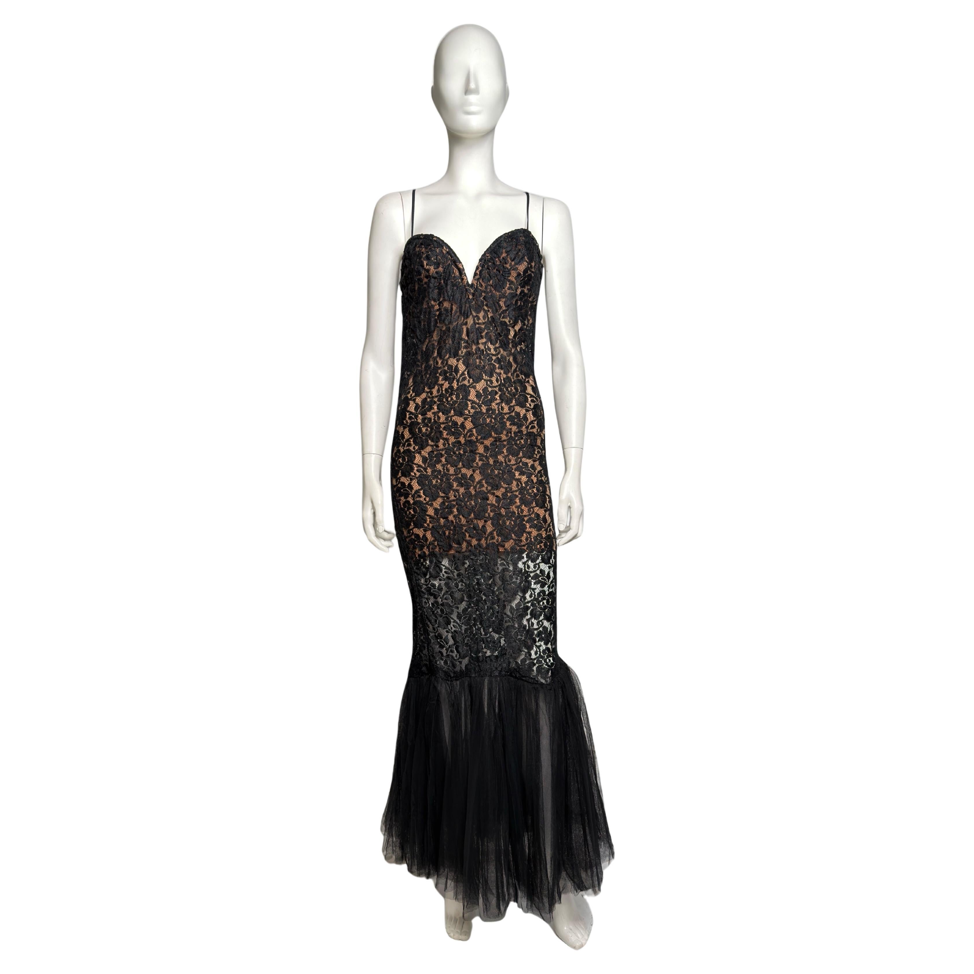 La Perla 1990 Robe sirène en dentelle noire avec ourlet en tulle transparent en vente