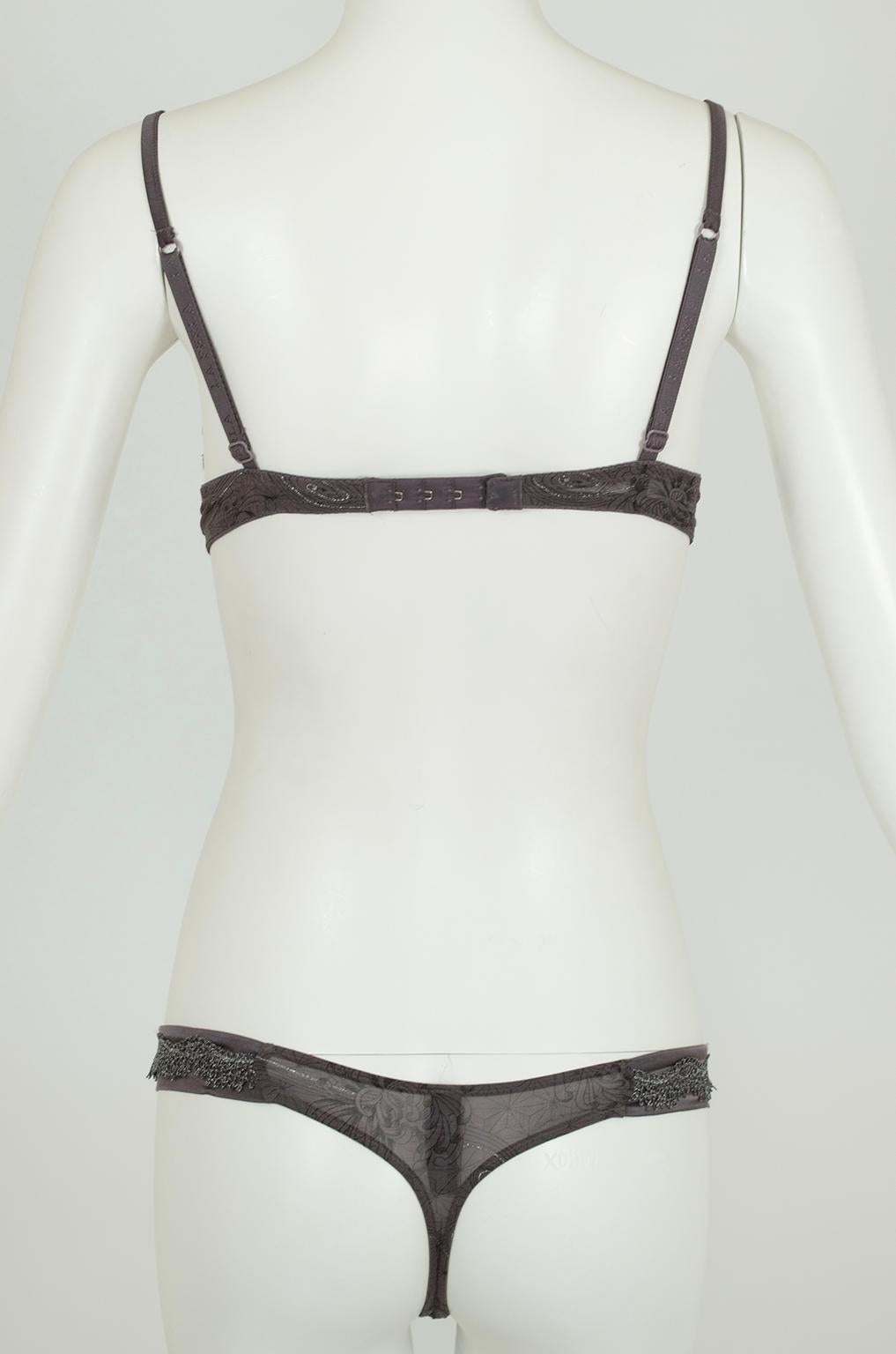La Perla 20th Anniv Silver Shot Set di reggiseno e perizoma in seta - 32 C / Sm, 2004 In condizioni ottime in vendita a Tucson, AZ
