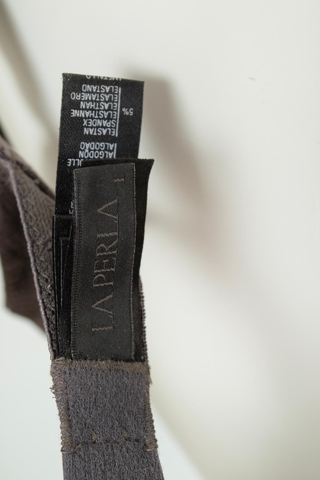 La Perla 20th Anniv Silver Shot Set di reggiseno e perizoma in seta - 32 C / Sm, 2004 in vendita 4