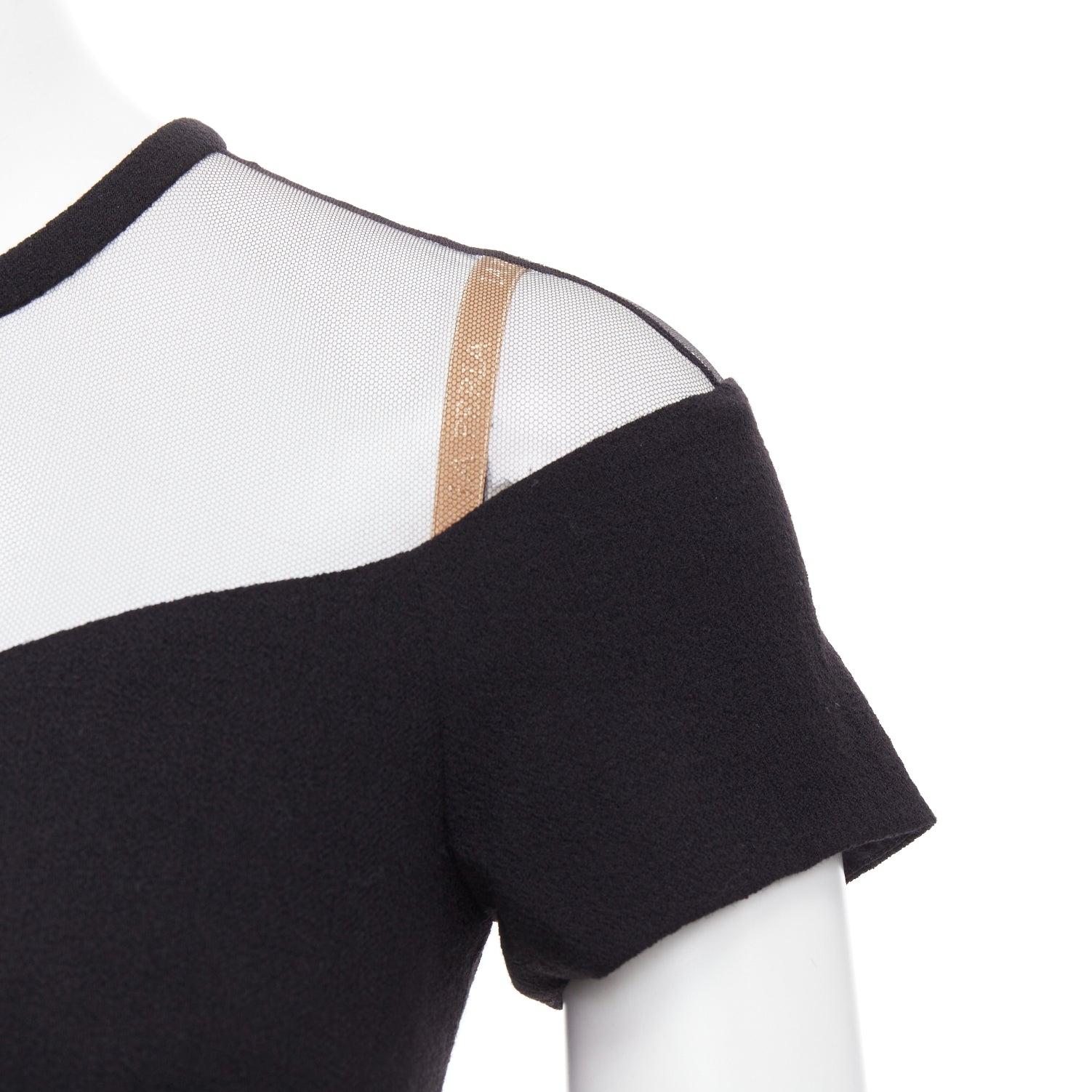 LA PERLA - Tuta nera in crepe e misto lana, con scollatura trasparente IT36D S
Riferimento: GEGG/A00114
Marchio: La Perla
Model No: 1406
Materiale: Lana vergine, seta
Colore: Nero, Nudo
Modello: Tinta unita
Chiusura: zip
Fodera: Tessuto