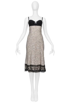Robe mi-longue bustier en dentelle noire et ivoire La Perla, 2006
