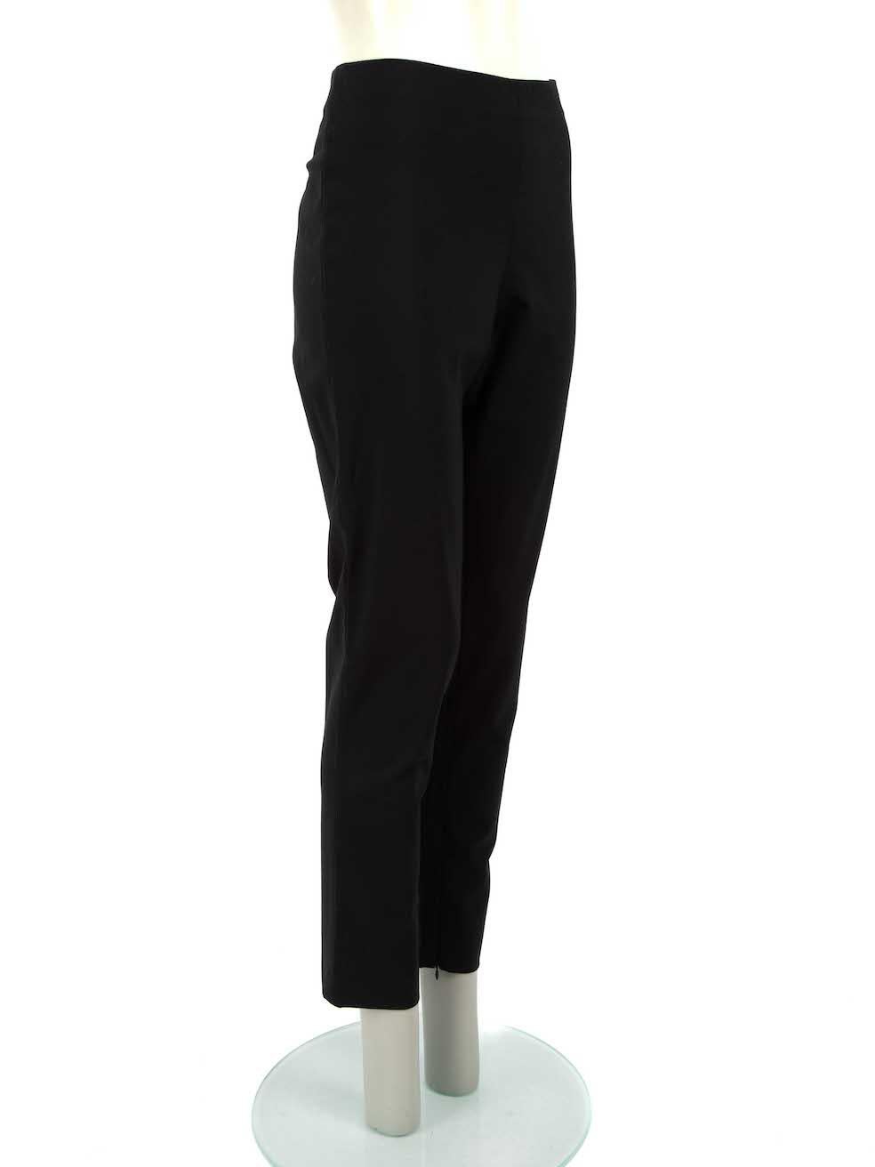 CONDITION is Very good. Hardly any visible wear to trousers is evident on this used La Perla designer resale item.
 
Details
Black
Wool
Trousers 
Slim fit
High rise
Zipped cuffs
Side zip and hook fastening
 
Made in Italy
 
Composition 
97% Wool, 3%