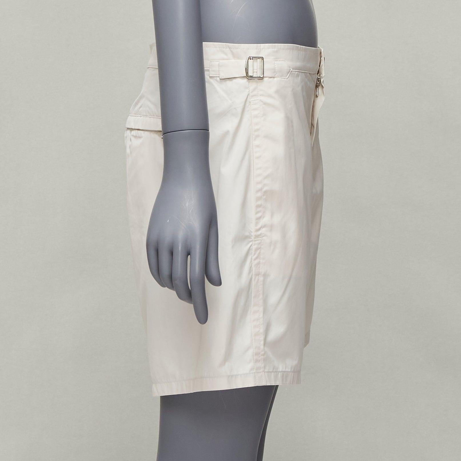 LA PERLA cream nylon silver buckle waist mesh lined safari shorts S In Excellent Condition For Sale In Hong Kong, NT