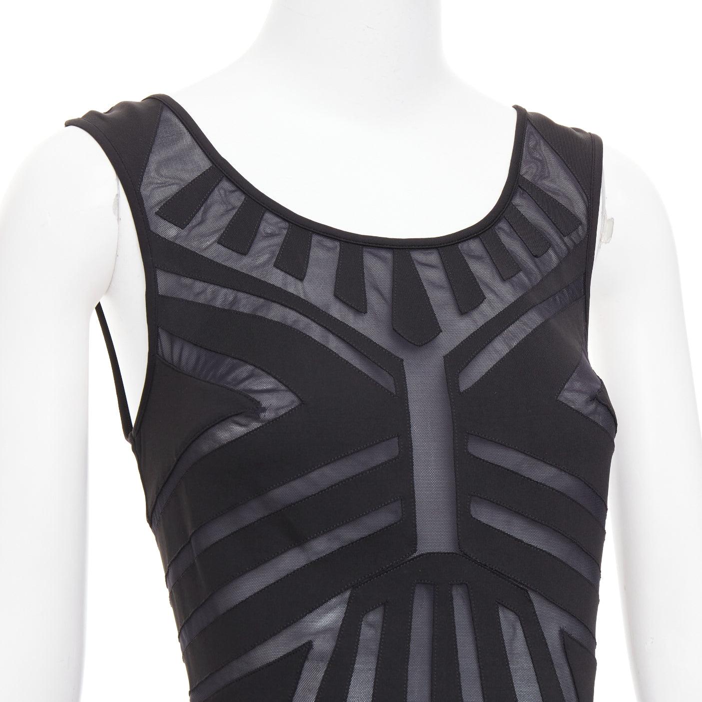 LA PERLA Dune nero, mini abito aderente con pannelli trasparenti, IT40 S
Riferimento: GEGG/A00122
Marchio: La Perla
Collezione: Dune
Materiale: Poliammide
Colore: nero
Modello: Tinta unita
Chiusura: Pullover
Dettagli extra: Schiena a