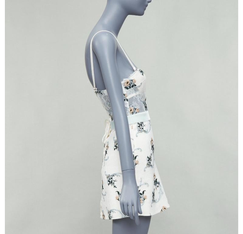 LA PERLA Hampton Court mini vestido de encaje floral de seda verde menta IT38B XS en Excelente estado para la venta en Hong Kong, NT