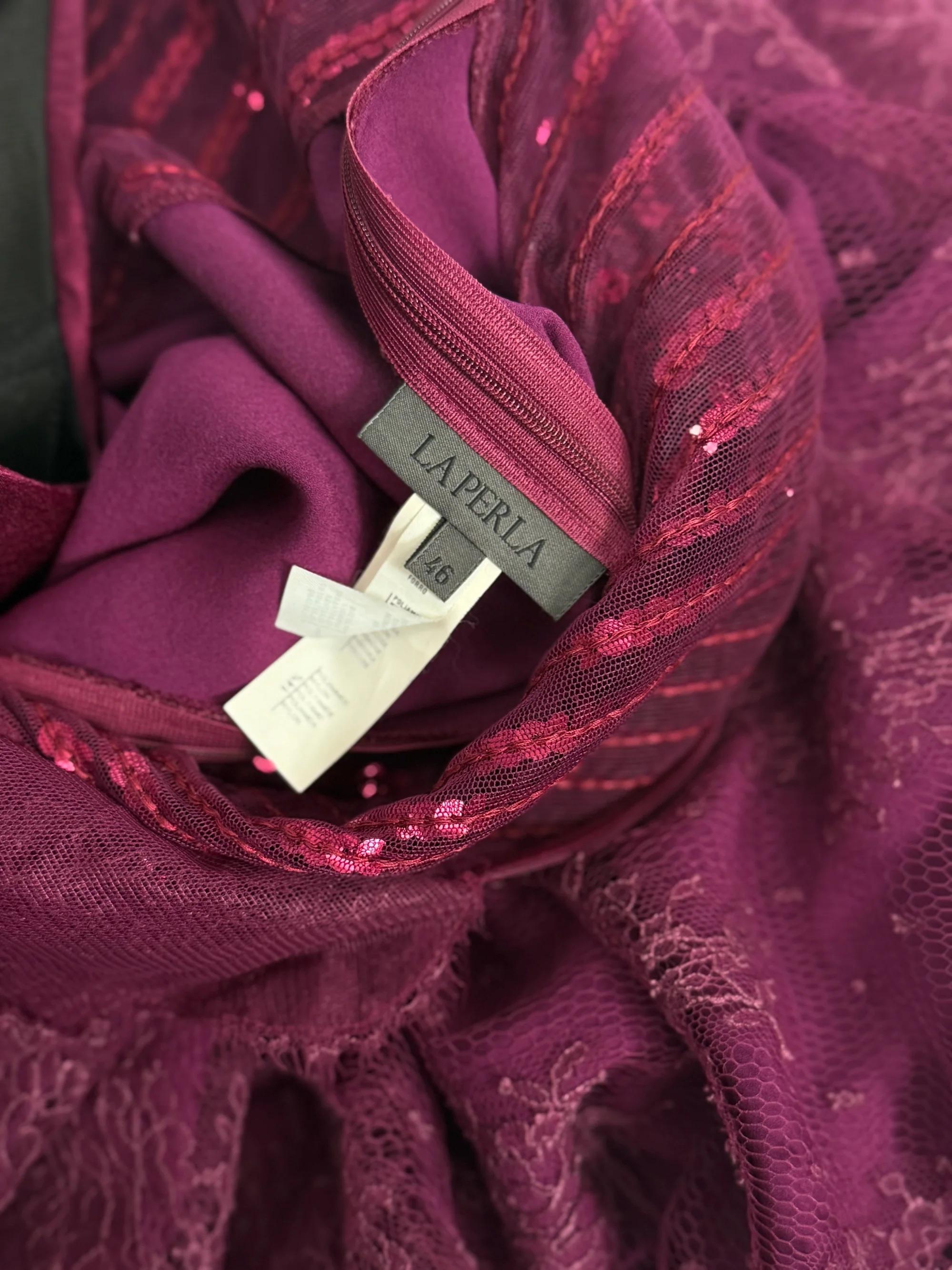 Robe en dentelle et paillettes rose Magenta de La Perla, 1999 en vente 5