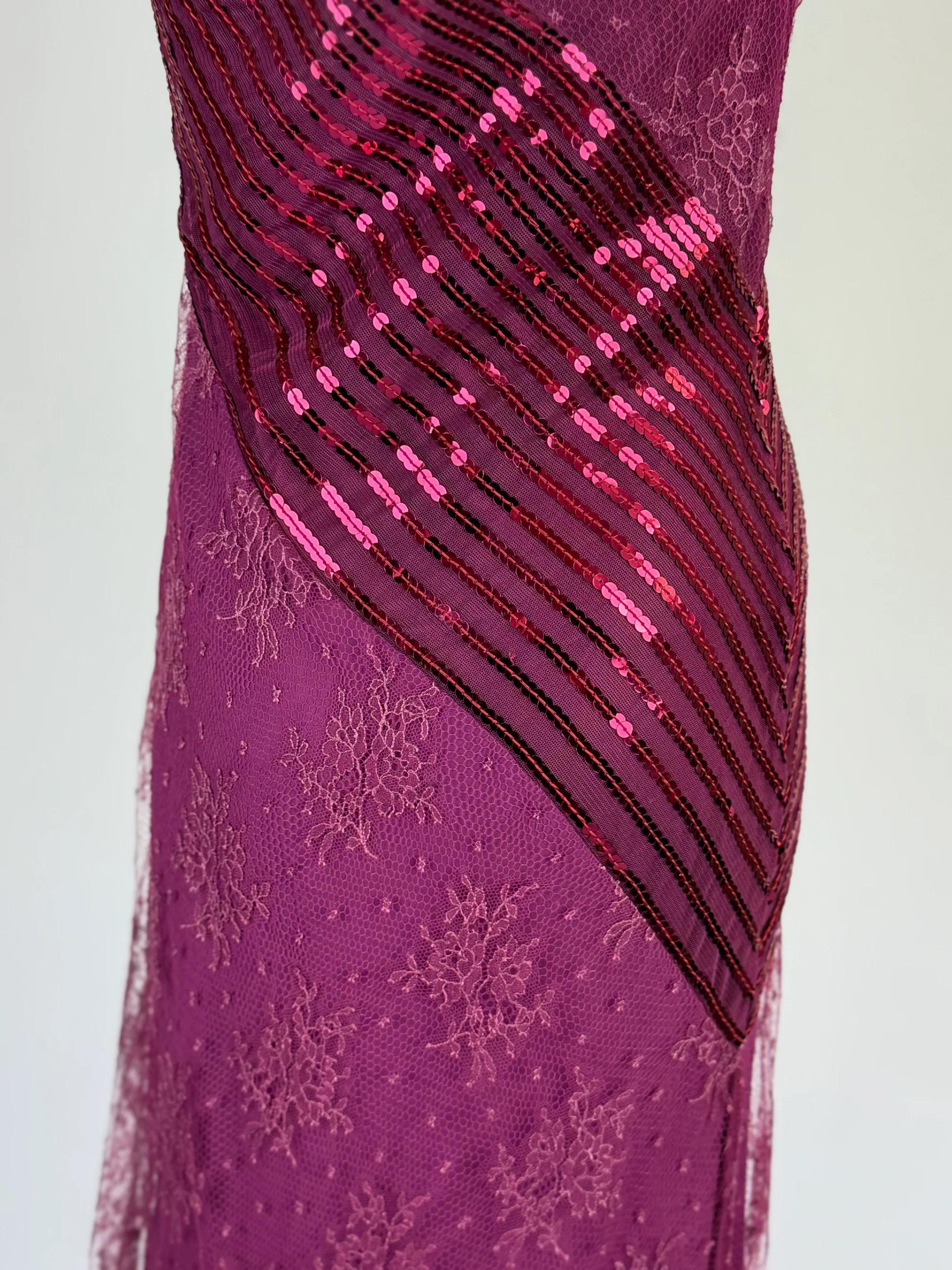 Robe en dentelle et paillettes rose Magenta de La Perla, 1999 en vente 4