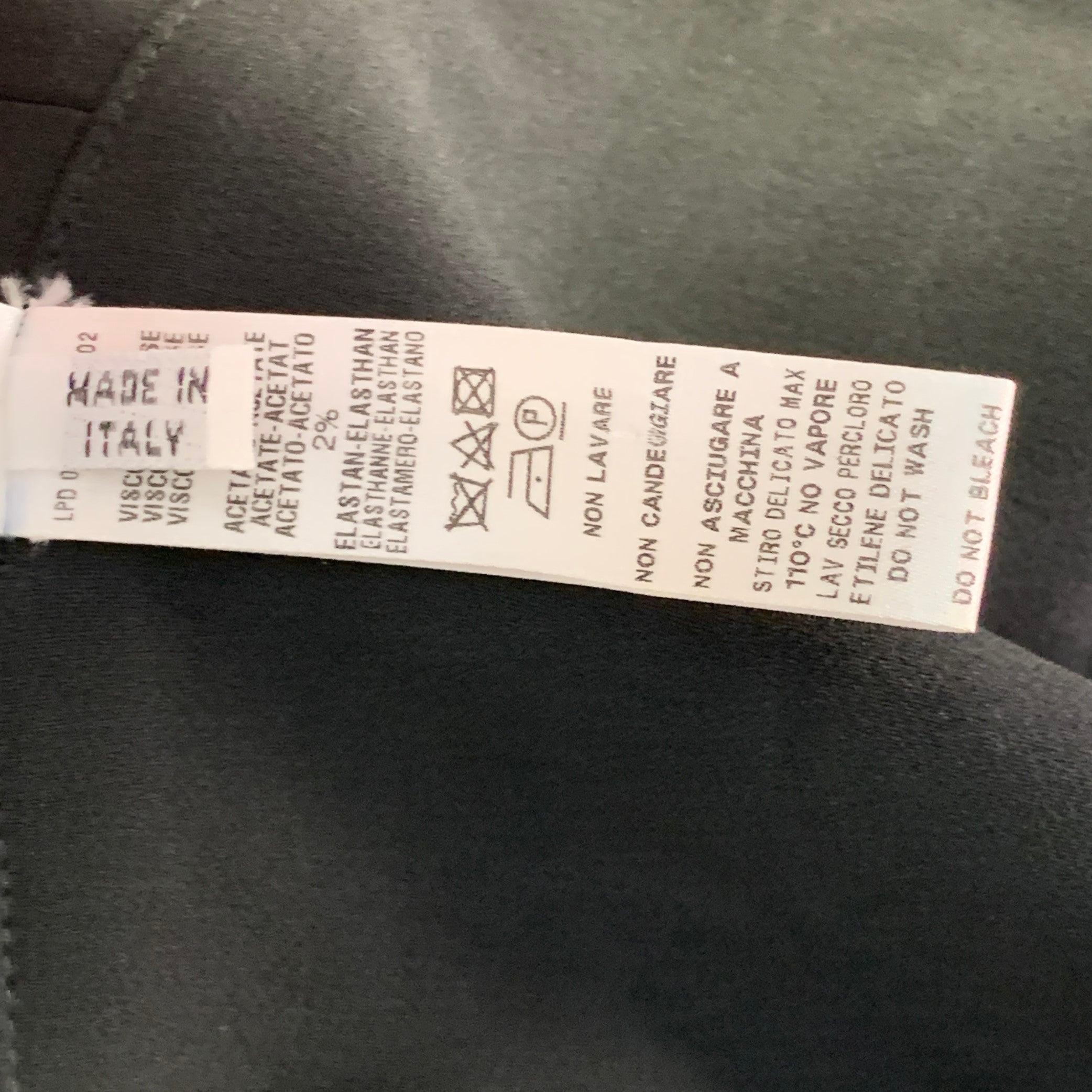LA PERLA Größe 4 Schwarz Weiß Viskosemischung Kunstperlenverzierung V-Ausschnitt Jumpsuit im Angebot 2