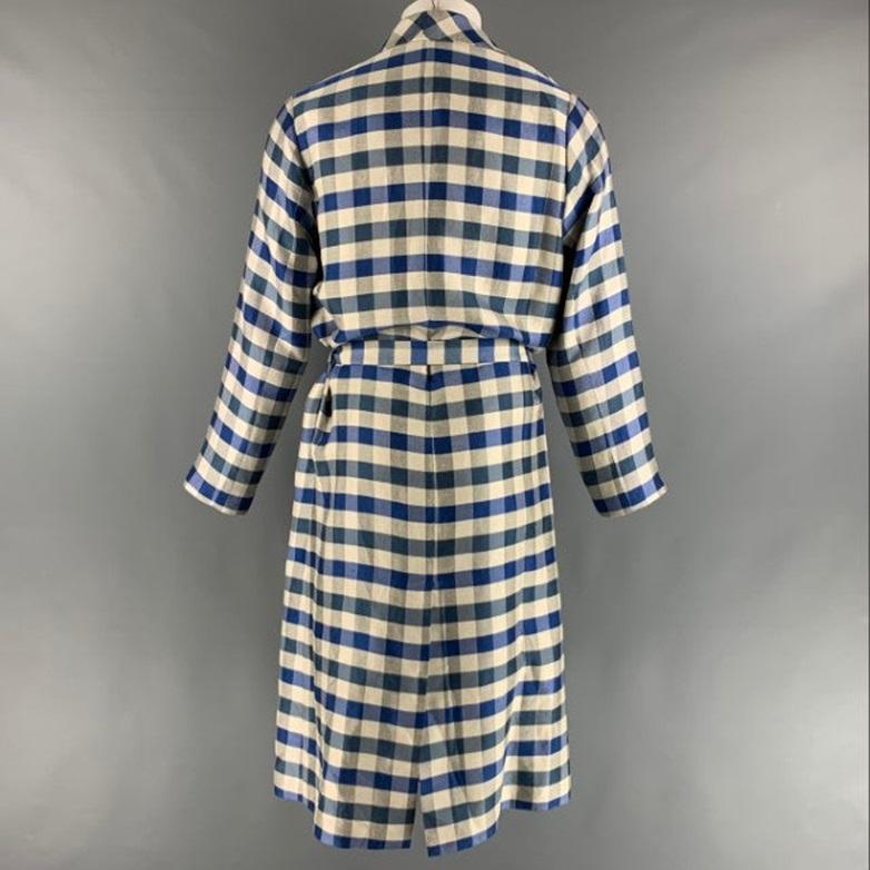 Men's LA PERLA Size M Blue Off White Checkered Silk Linen Belted Robe For Sale