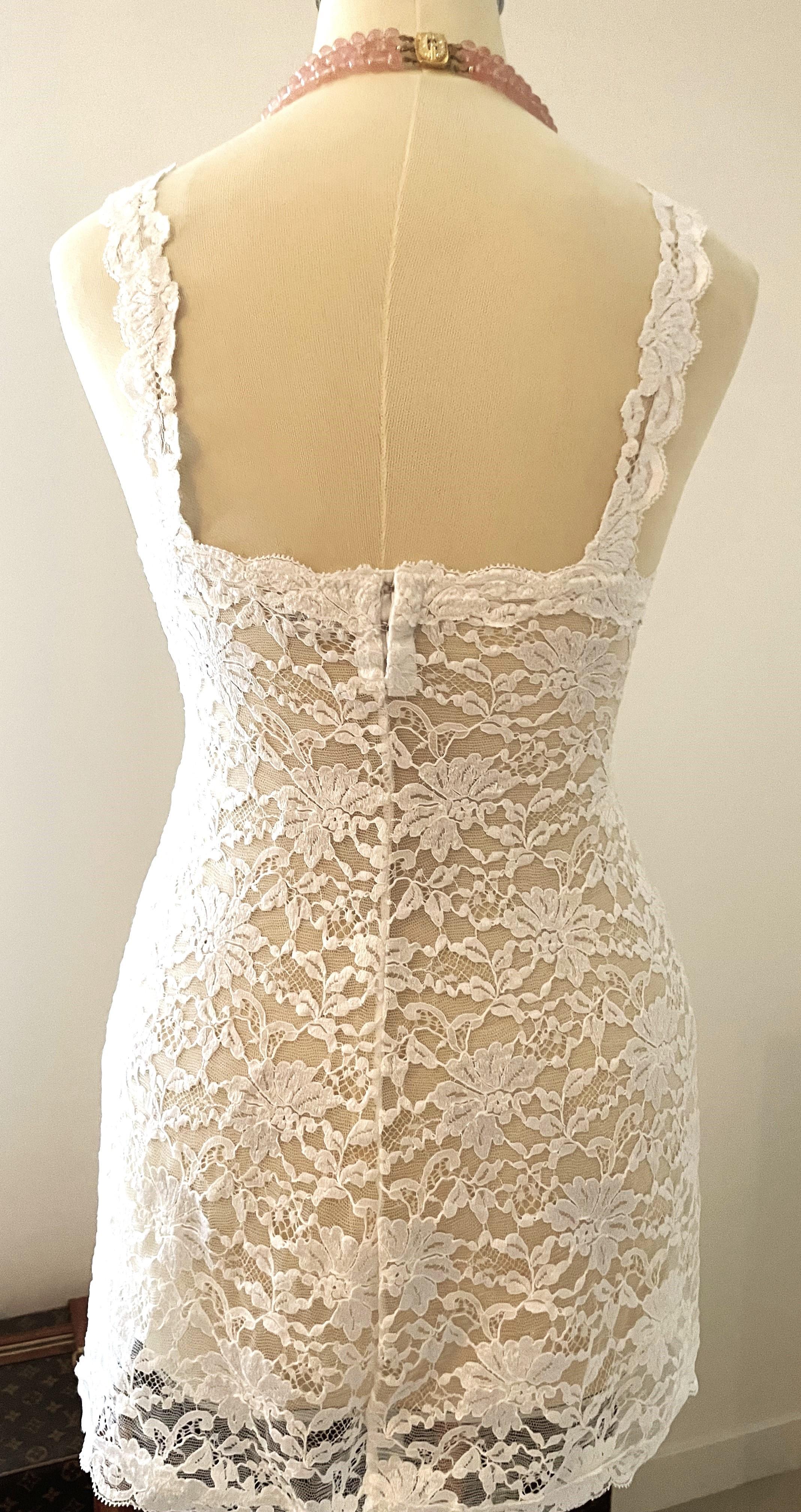 Vintage 90er sehr gut erhaltenes La Perla Slip Dress in schöner weißer Spitze. Perfekte Passform. Sexy, aber stilvoll. Das 
