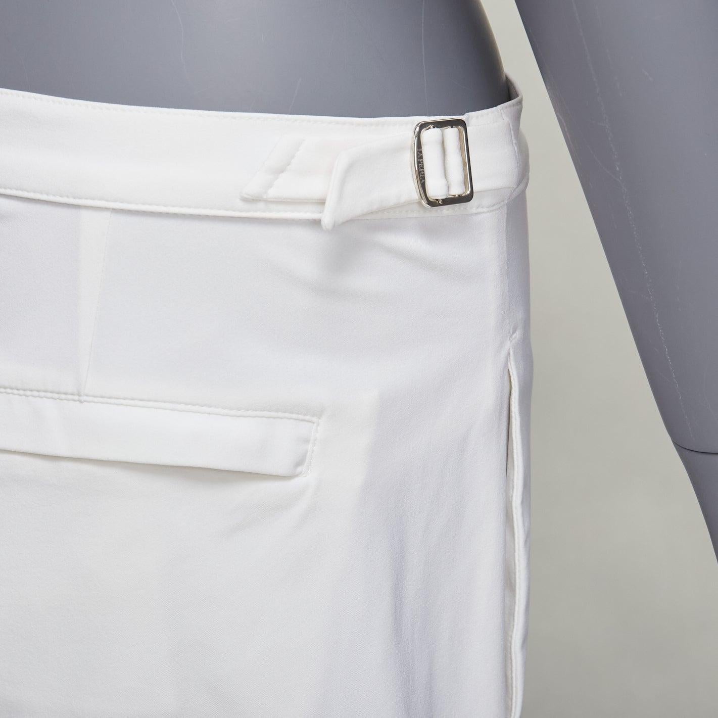 LA PERLA white nylon silver buckle waist mesh lined safari shorts S
Reference: CNLE/A00298
Brand: La Perla
Material: Polyamide, Blend
Color: White
Pattern: Solid
Closure: Snap Buttons
Lining: White Mesh
Extra Details: One back pocket.
Made in: