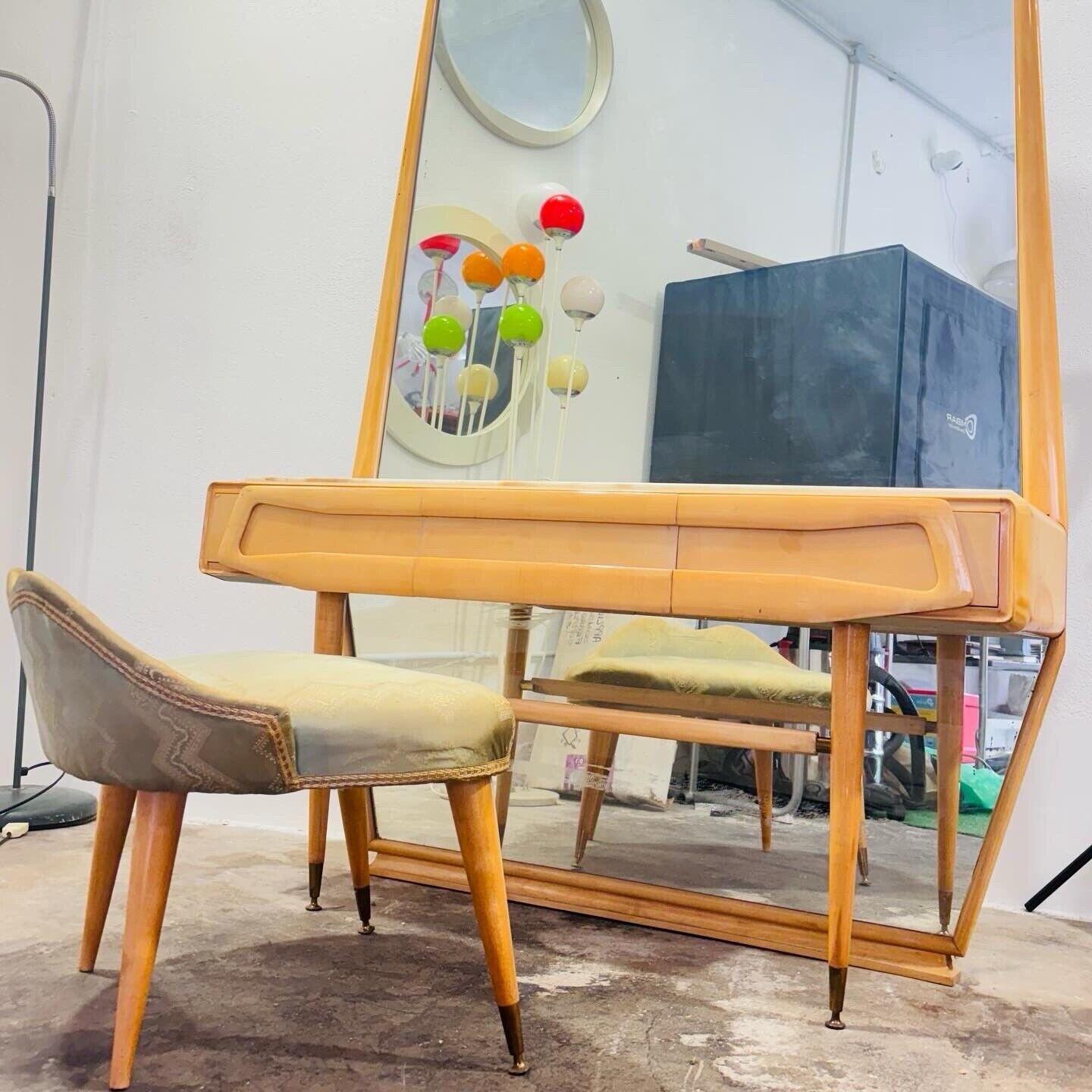 La Permanente Cantù Beauty Desk Toilette Mirror Mid-Century Design 1950’s In condizioni buone in vendita a Taranto, IT