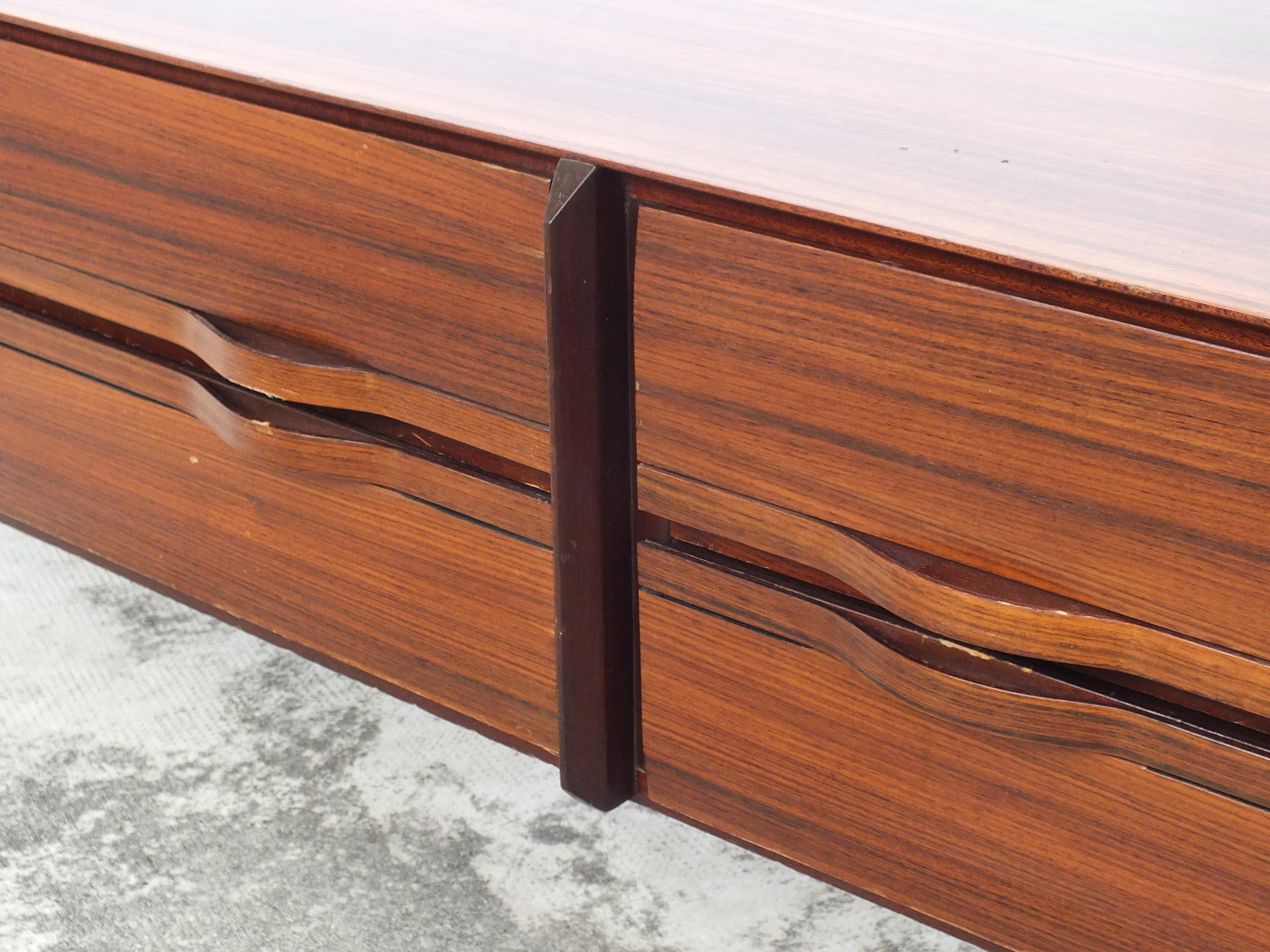 La Permanente meuble Cantu' Italy minimalist sideboard probable Frattini design  For Sale 6