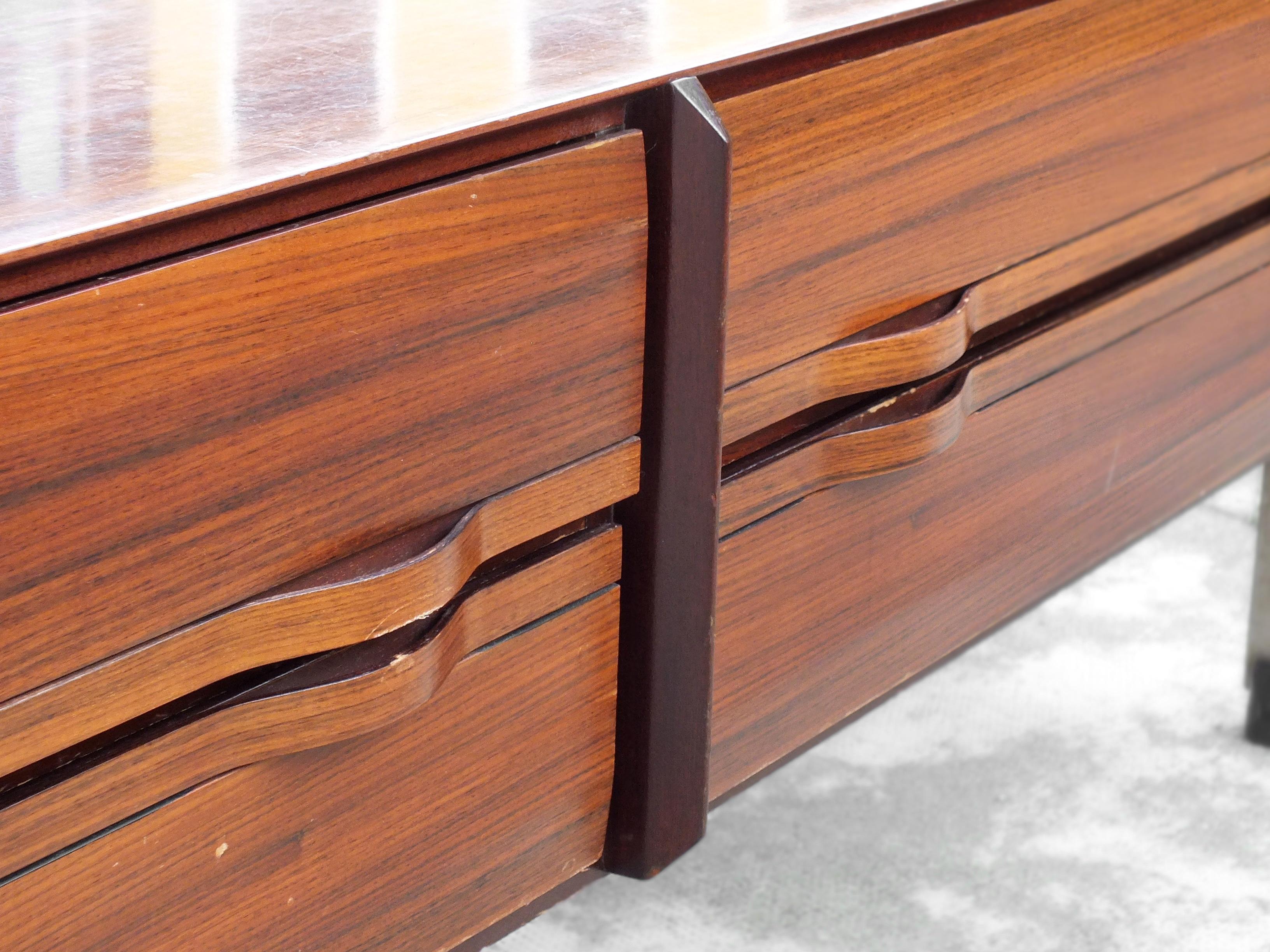 La Permanente meuble Cantu' Italy minimalist sideboard probable Frattini design  For Sale 7