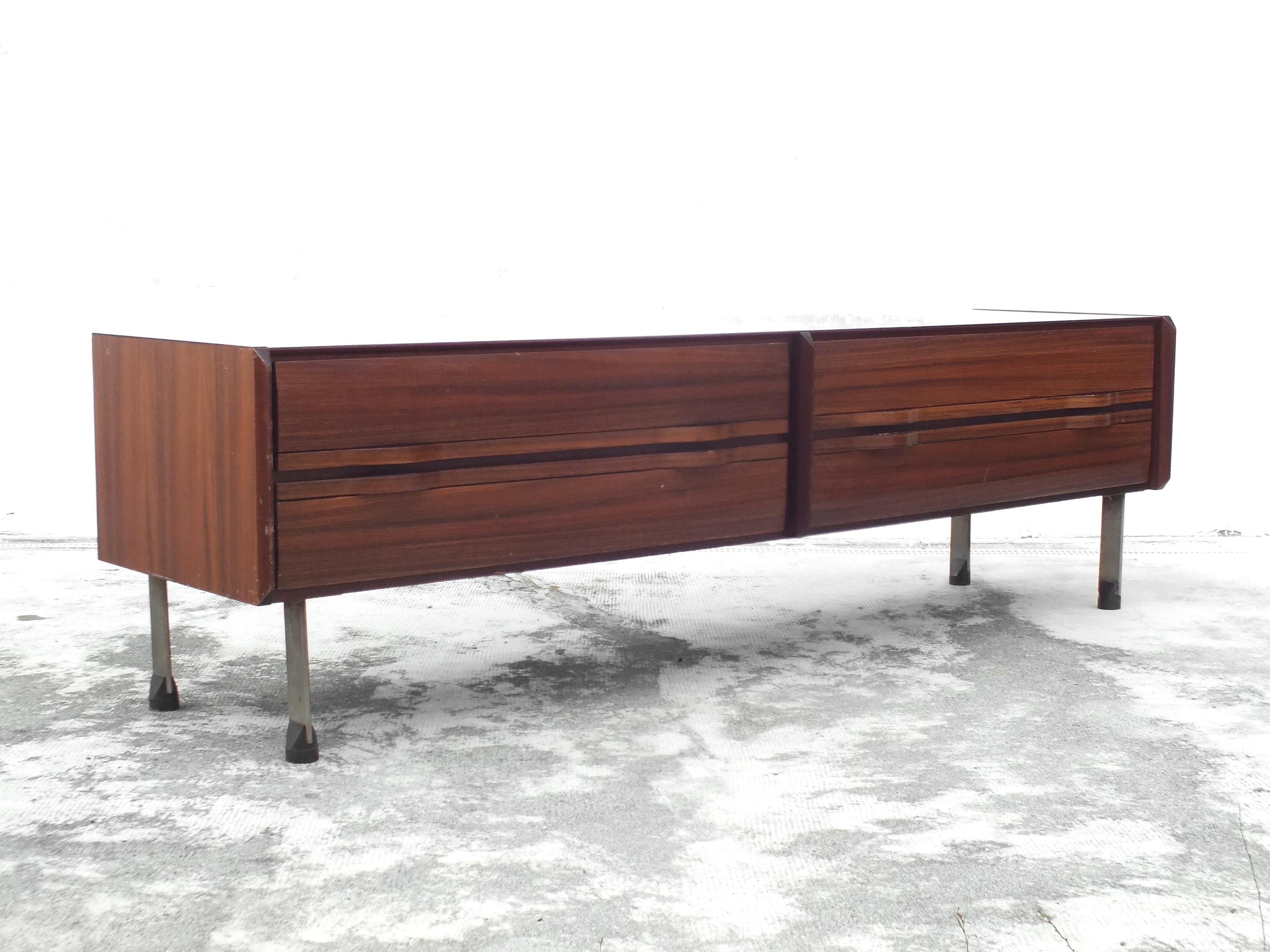 La Permanente meuble Cantu' Italy minimalist sideboard probable Frattini design  For Sale 11