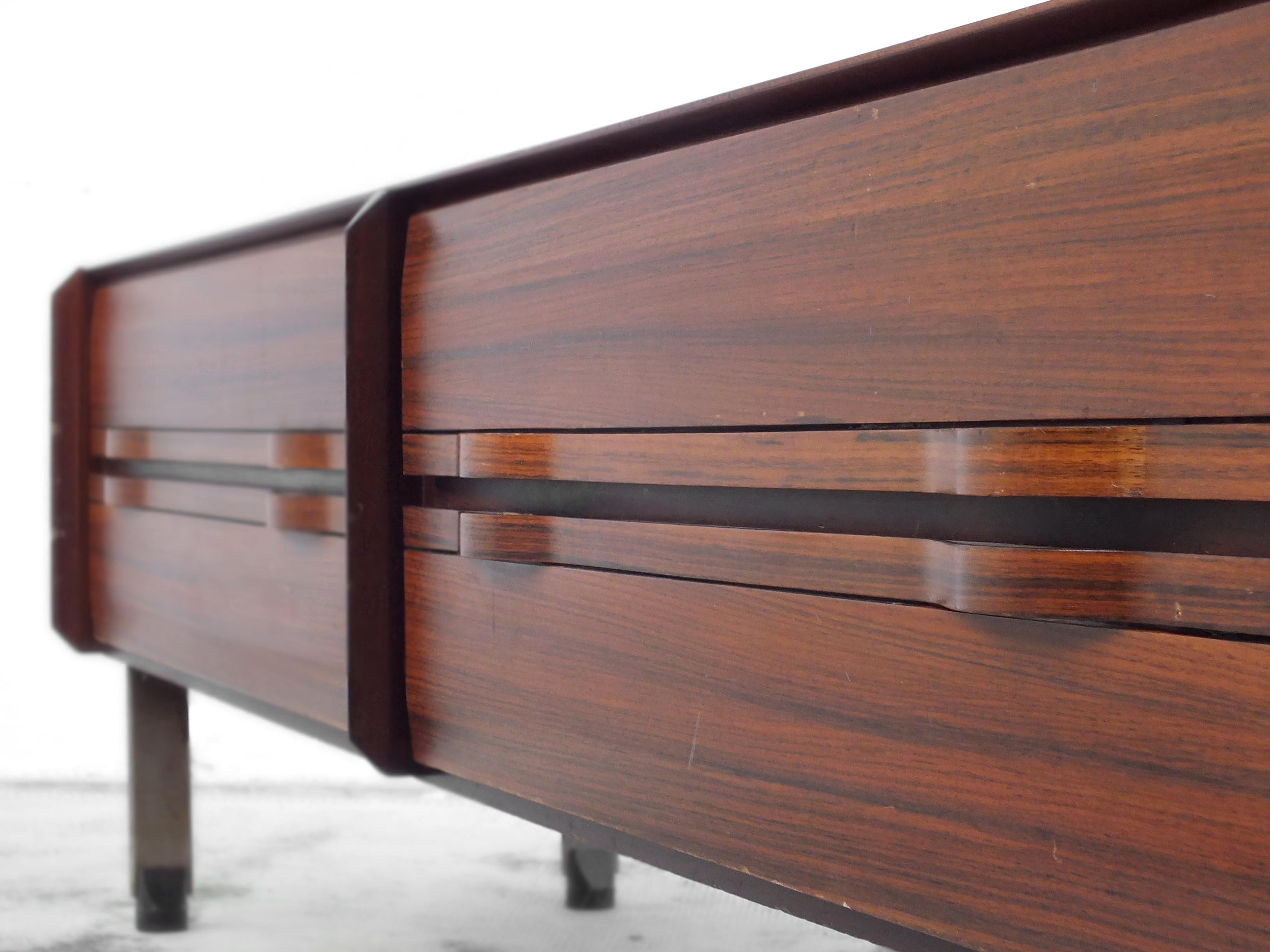 La Permanente meuble Cantu' Italy minimalist sideboard probable Frattini design  For Sale 2
