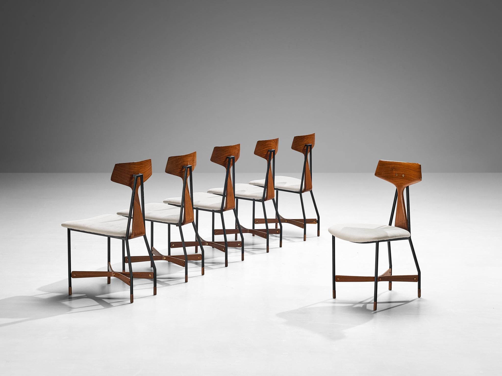La Permanente Mobili Cantù set of six dining chairs, teak, black lacquered metal, alcantara, Italy, 1950s

Beautiful and elegant set of six Italian dining chairs by La Permanente Mobili Cantù. These delicate chairs are a treat for anyone loving