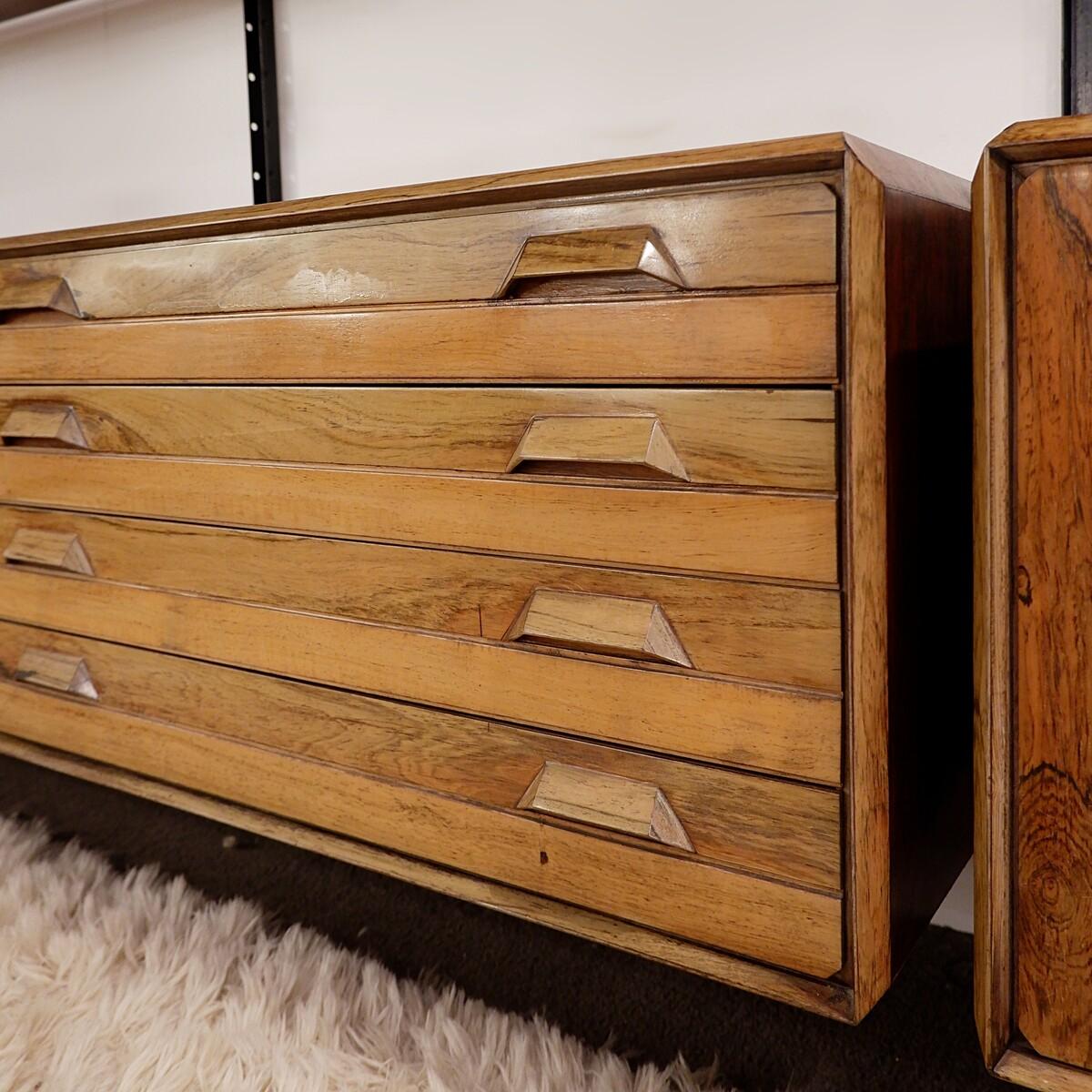 Brass La Permanente Mobili Cantù wall unit, 1950s For Sale