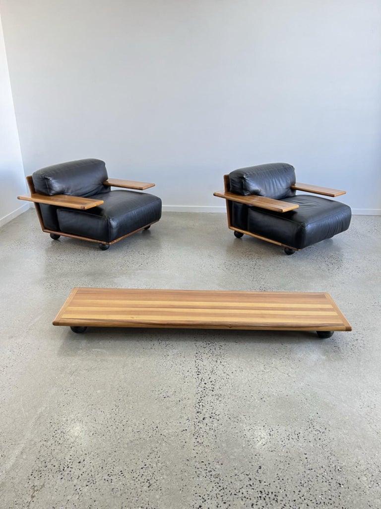 La Pianura Lounge Chairs and Coffee Table by Mario Bellini for Cassina For Sale 5