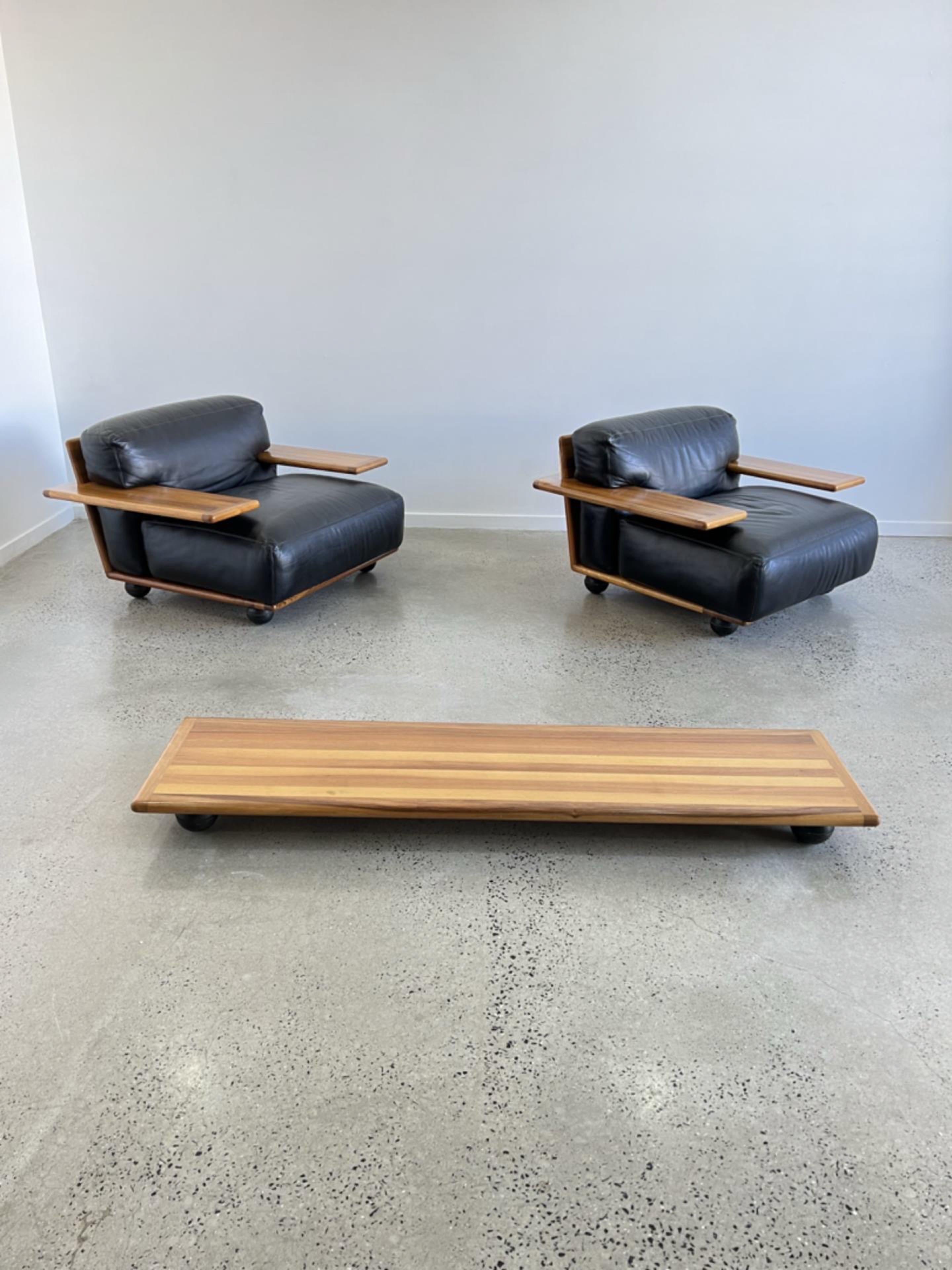 La Pianura Lounge Chairs and Coffee Table by Mario Bellini for Cassina 11