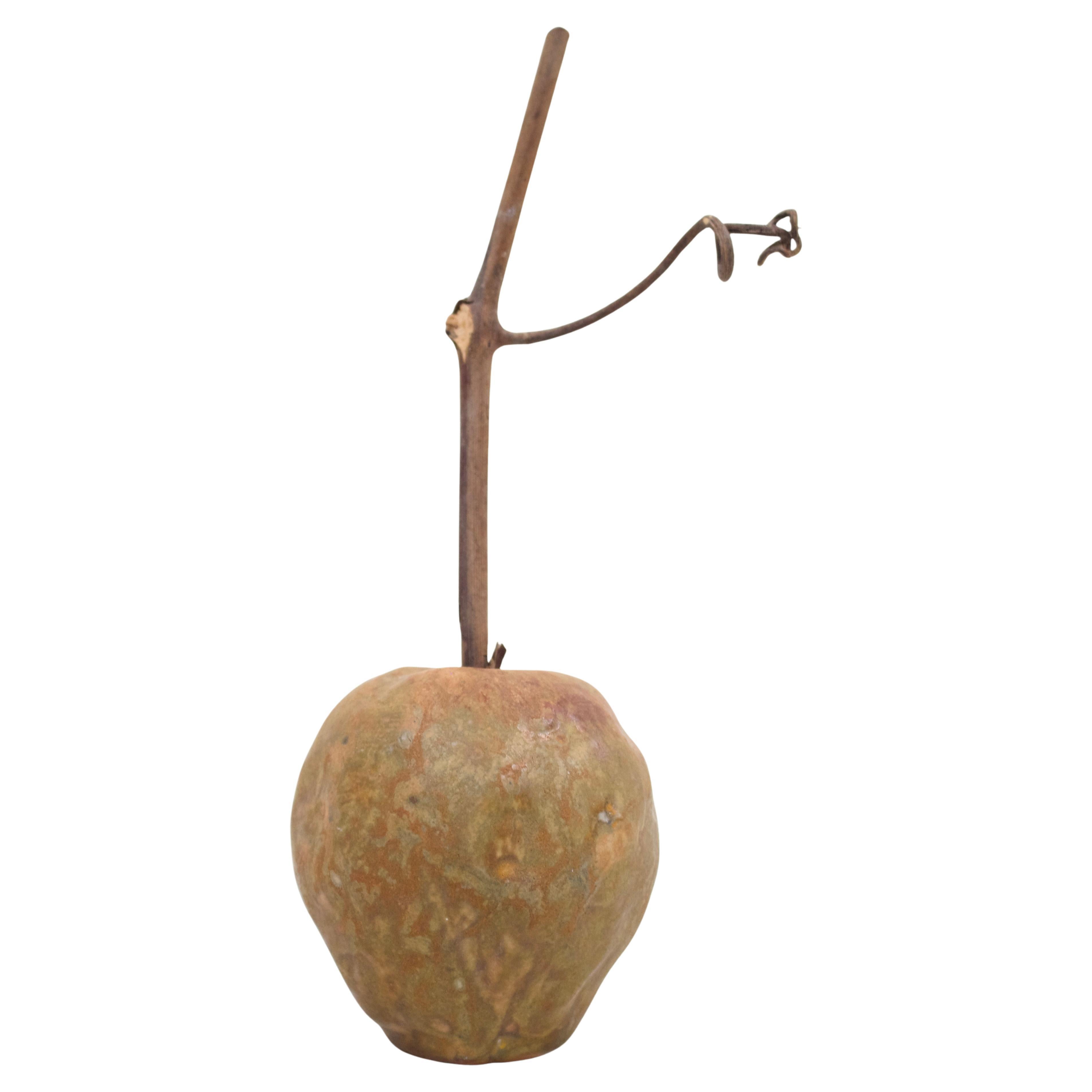 "La Pomme" scultura di mele in legno intagliata a mano in vendita