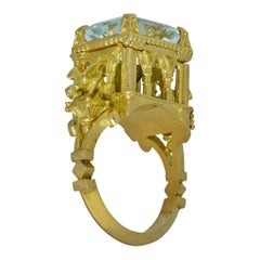 La prière et le poison Cathedral Ring in 18 Karat Yellow Gold with Aquamarine
