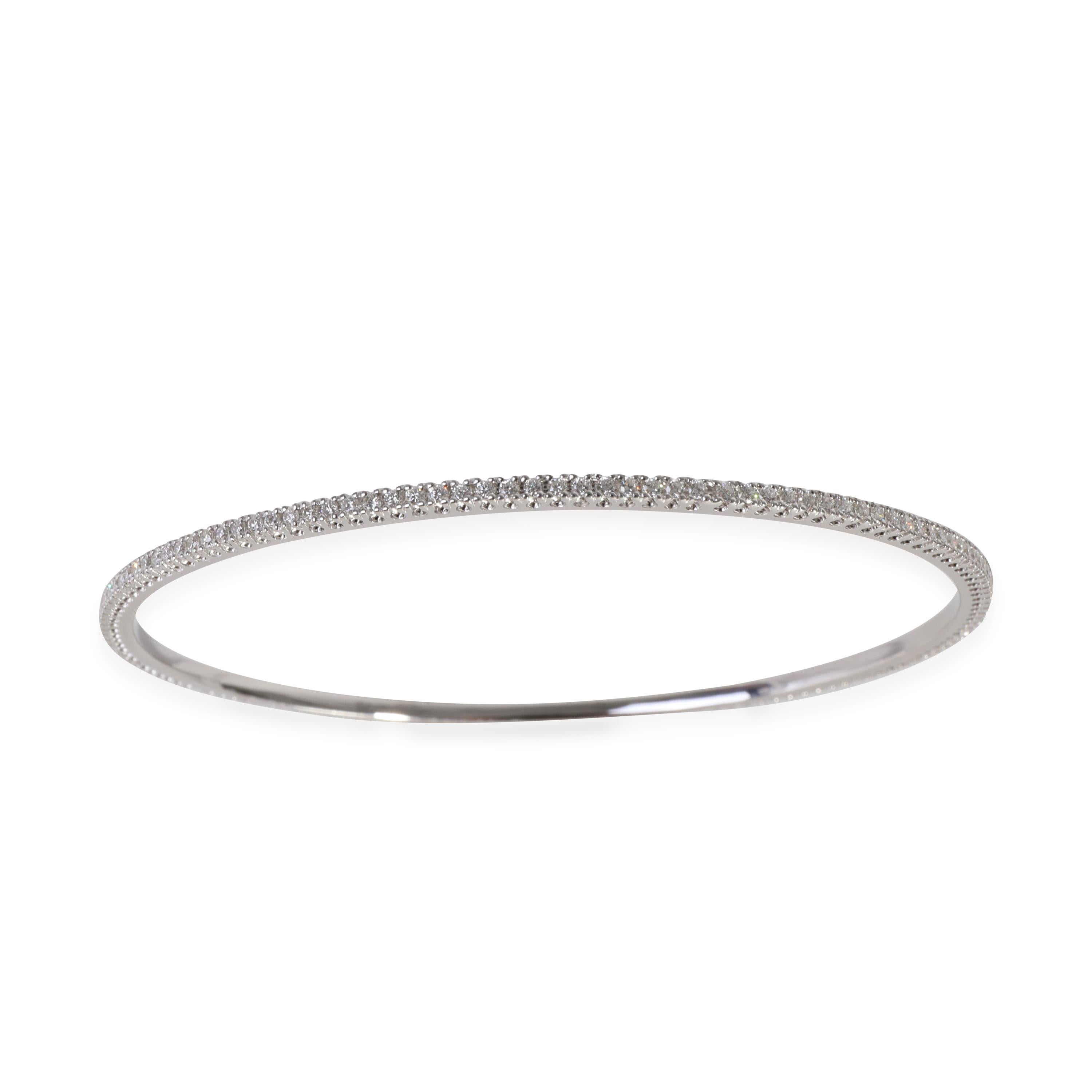 La Reina Diamond Bangle in 18k White Gold 1 CTW

PRIMARY DETAILS
SKU: 118052
Listing Title: La Reina Diamond Bangle in 18k White Gold 1 CTW
Condition Description: Retails for 3500 USD. In excellent condition and recently polished. Chain is 7.75