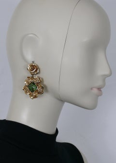 LA ROSE POURPRE Paris Vintage Gold Toned Floral Dangling Earrings
