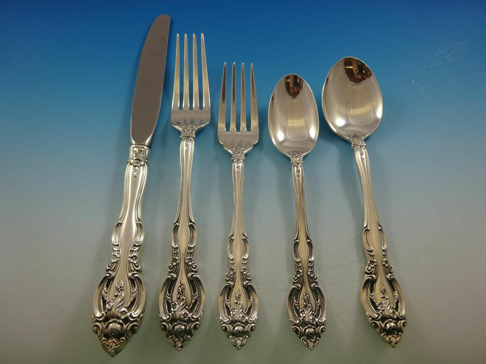 La Scala by Gorham sterling silver flatware set - 40 pieces. This set includes:

8 knives, 9