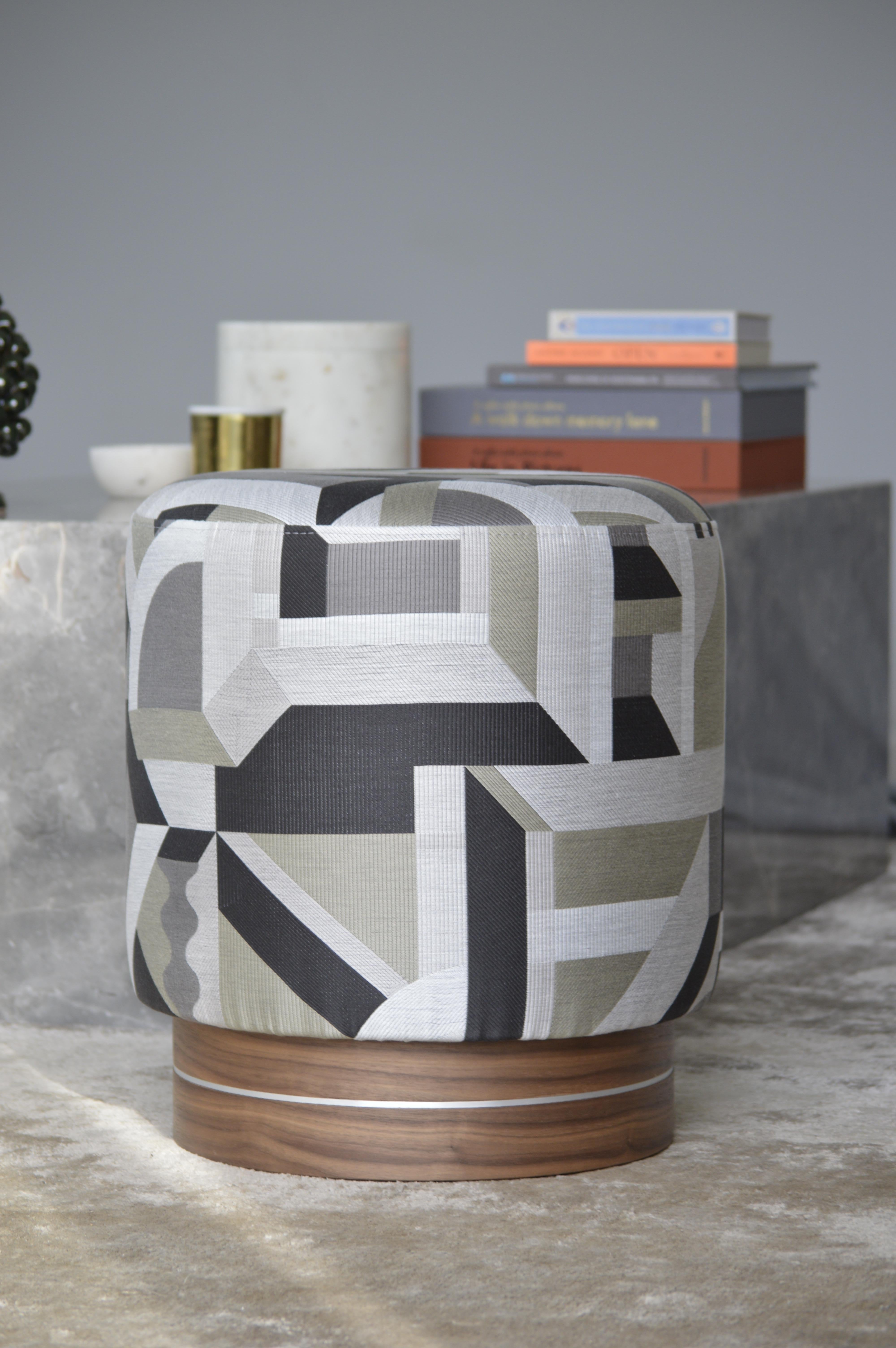 hermes pouf